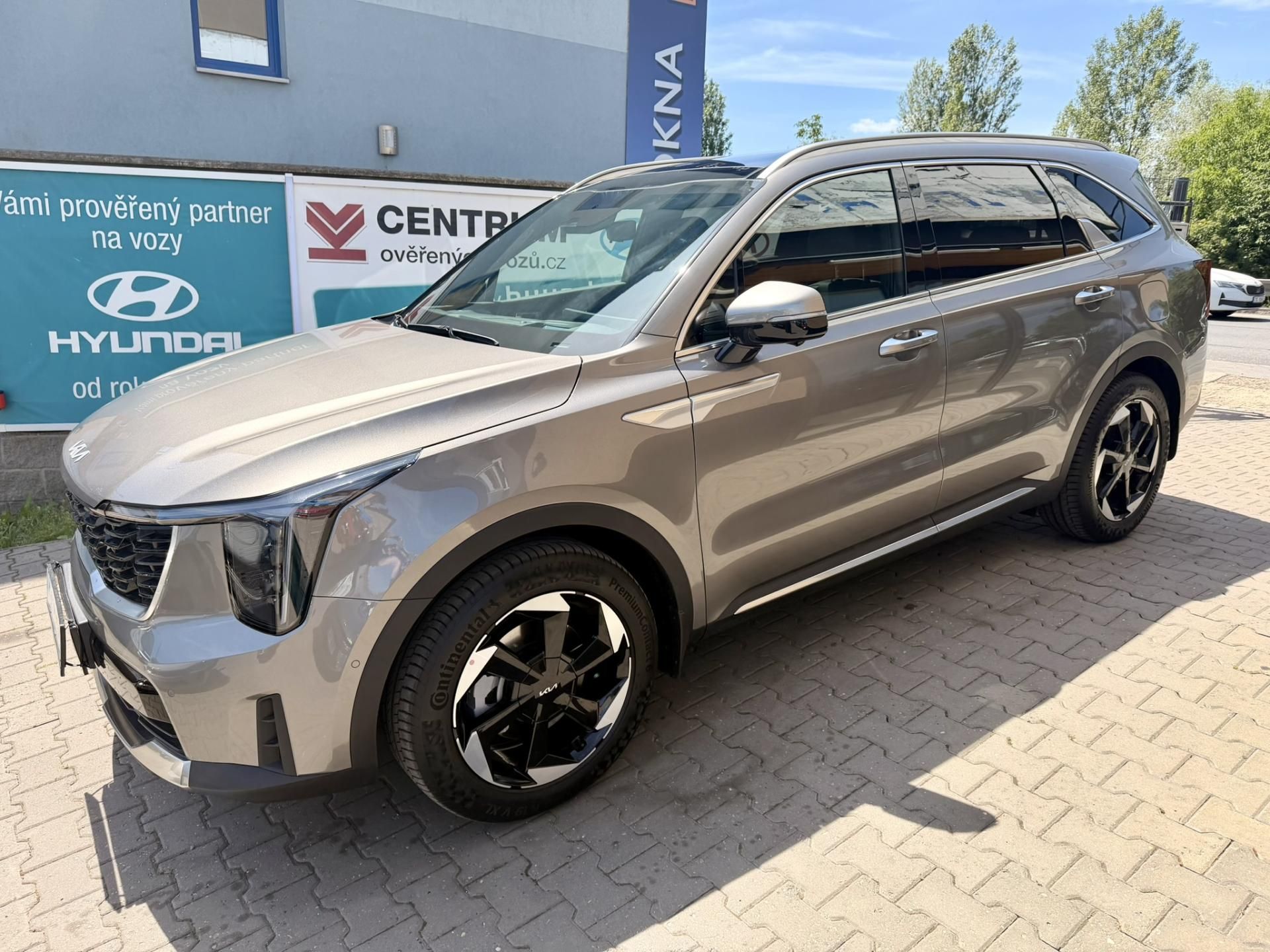 Kia Sorento, 1.6-NOVÝ VŮZ-ZÁRUKA-MAX.VÝBAVA - fotka 4