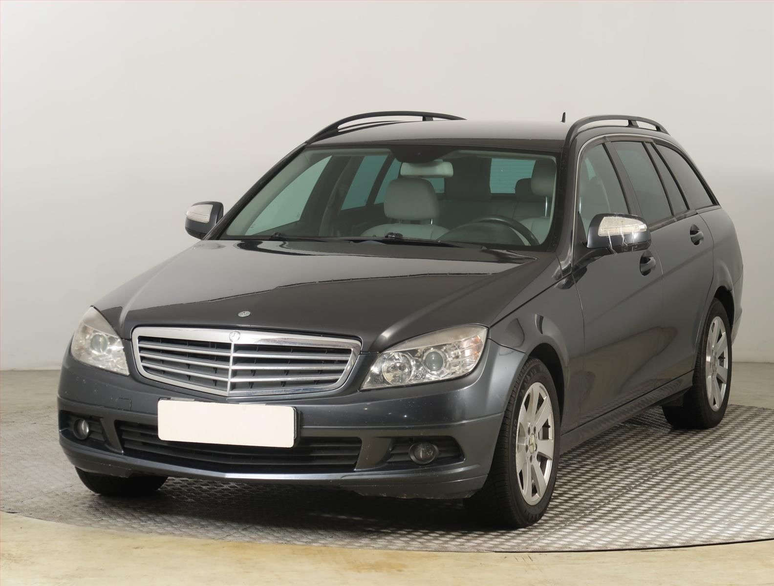 Mercedes-Benz Třídy C, 200 CDI, po STK - fotka 2
