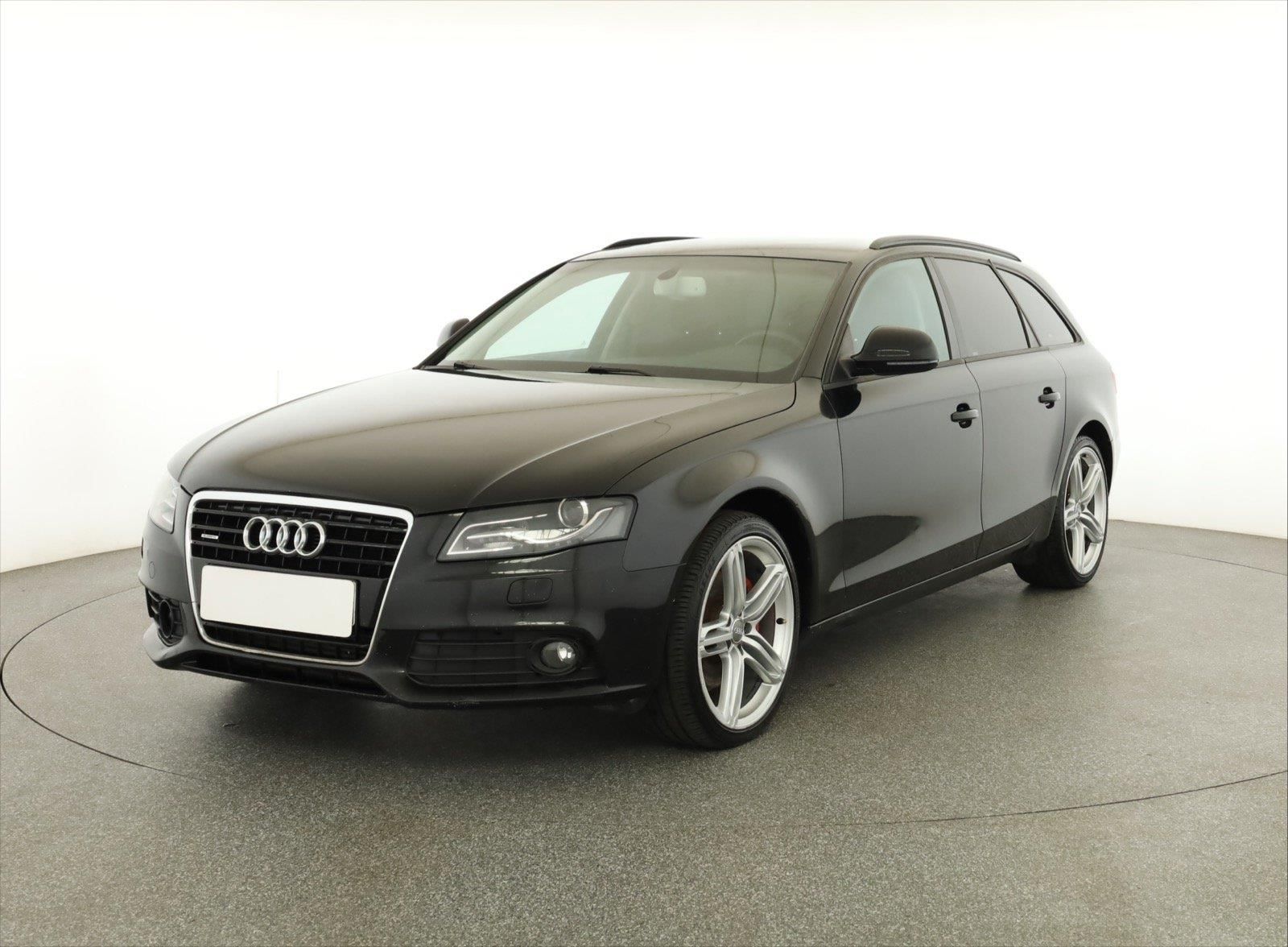 Audi A4, 3.0 TDI, 4X4, Navi, Xenony - fotka 2