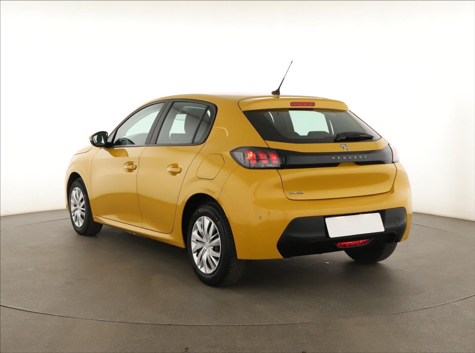 Peugeot 208, 1.2 PureTech, Serv.kniha, Navi - fotka 4