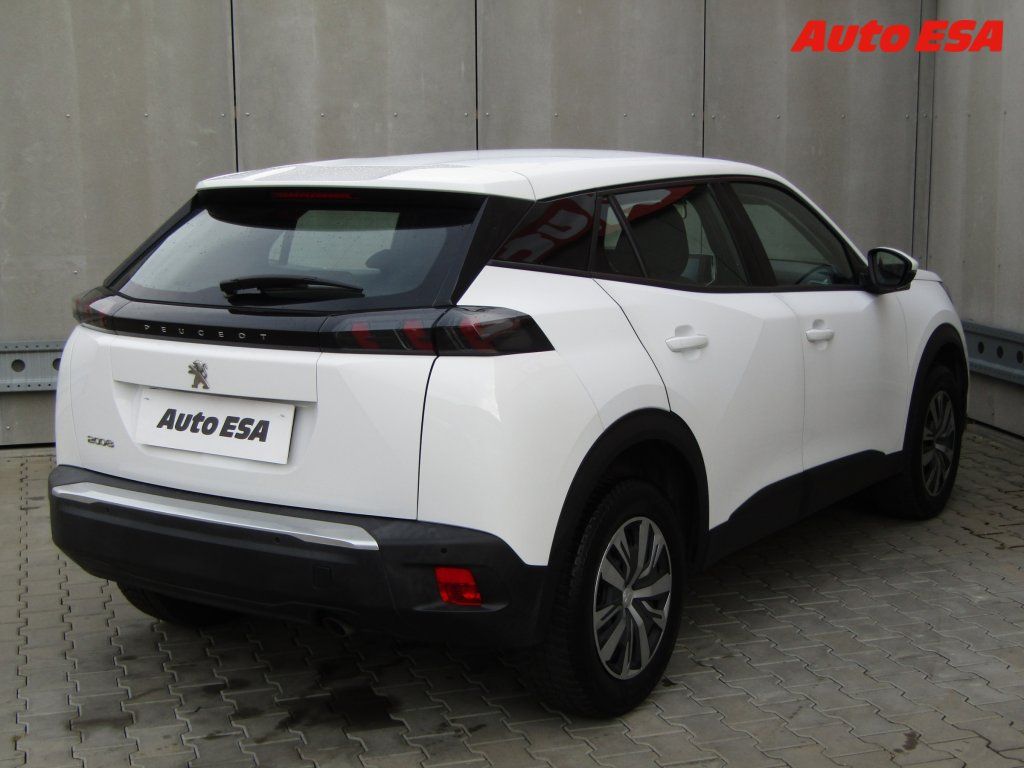 Peugeot 2008, 1.2 PT,1.maj,ČR,Active - fotka 4