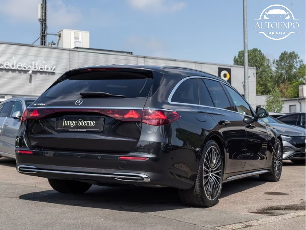Mercedes-Benz Třídy E, e T Exclusive/DIGITAL/Airm/AHK - fotka 3