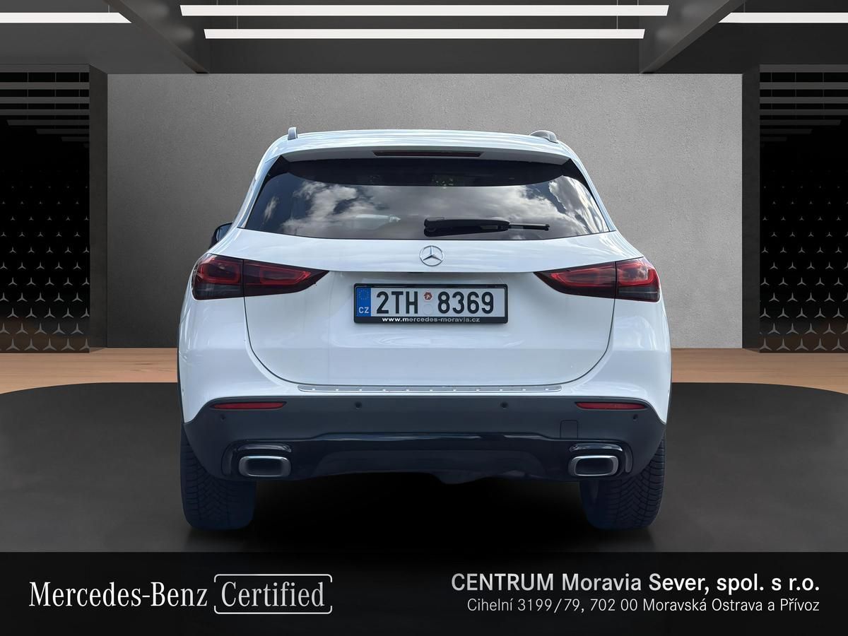 Mercedes-Benz GLA, 200 d 4MATIC - fotka 4
