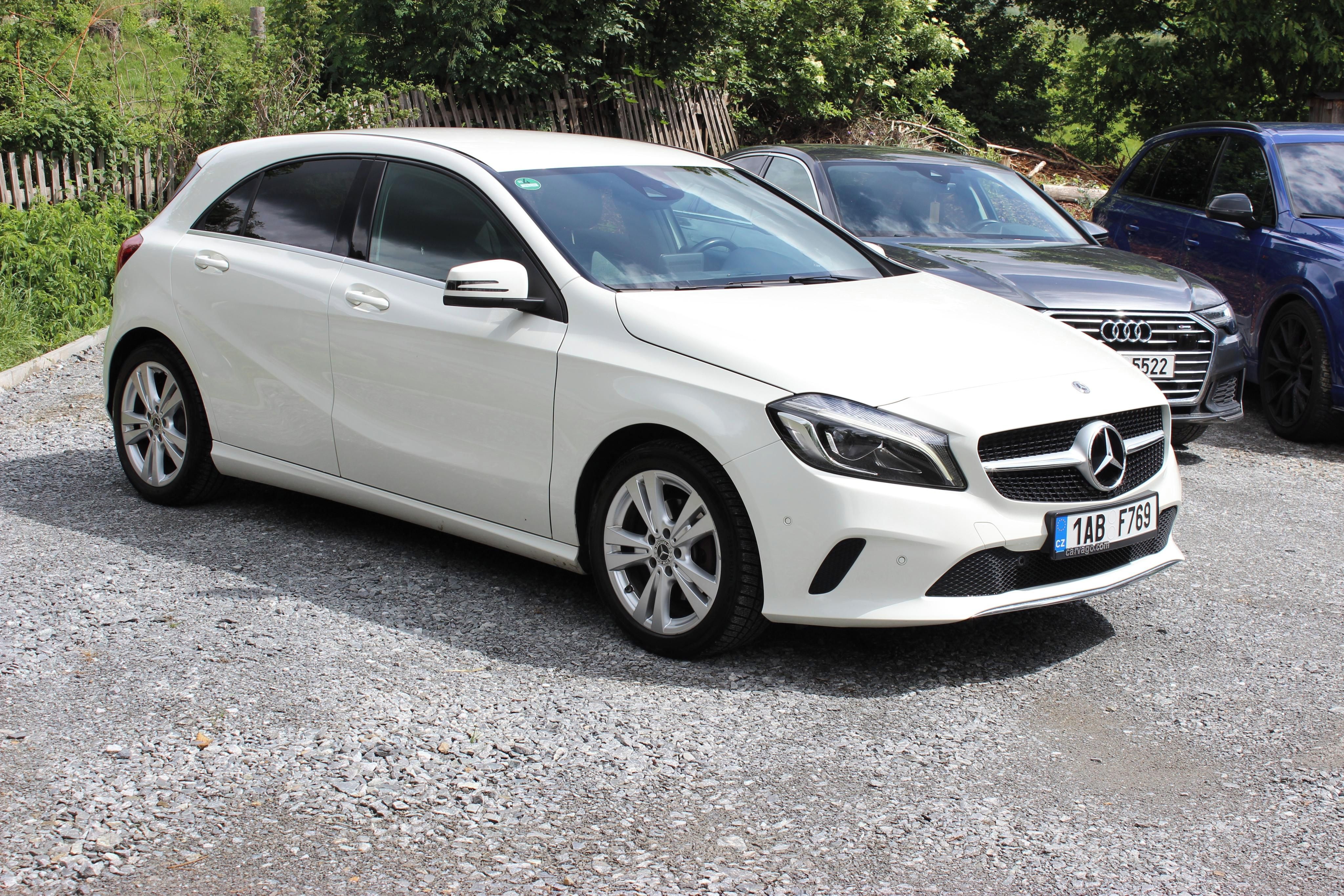 Mercedes-Benz Třídy A, 180 NAVI.LED.MANUÁL TOP !! - fotka 2