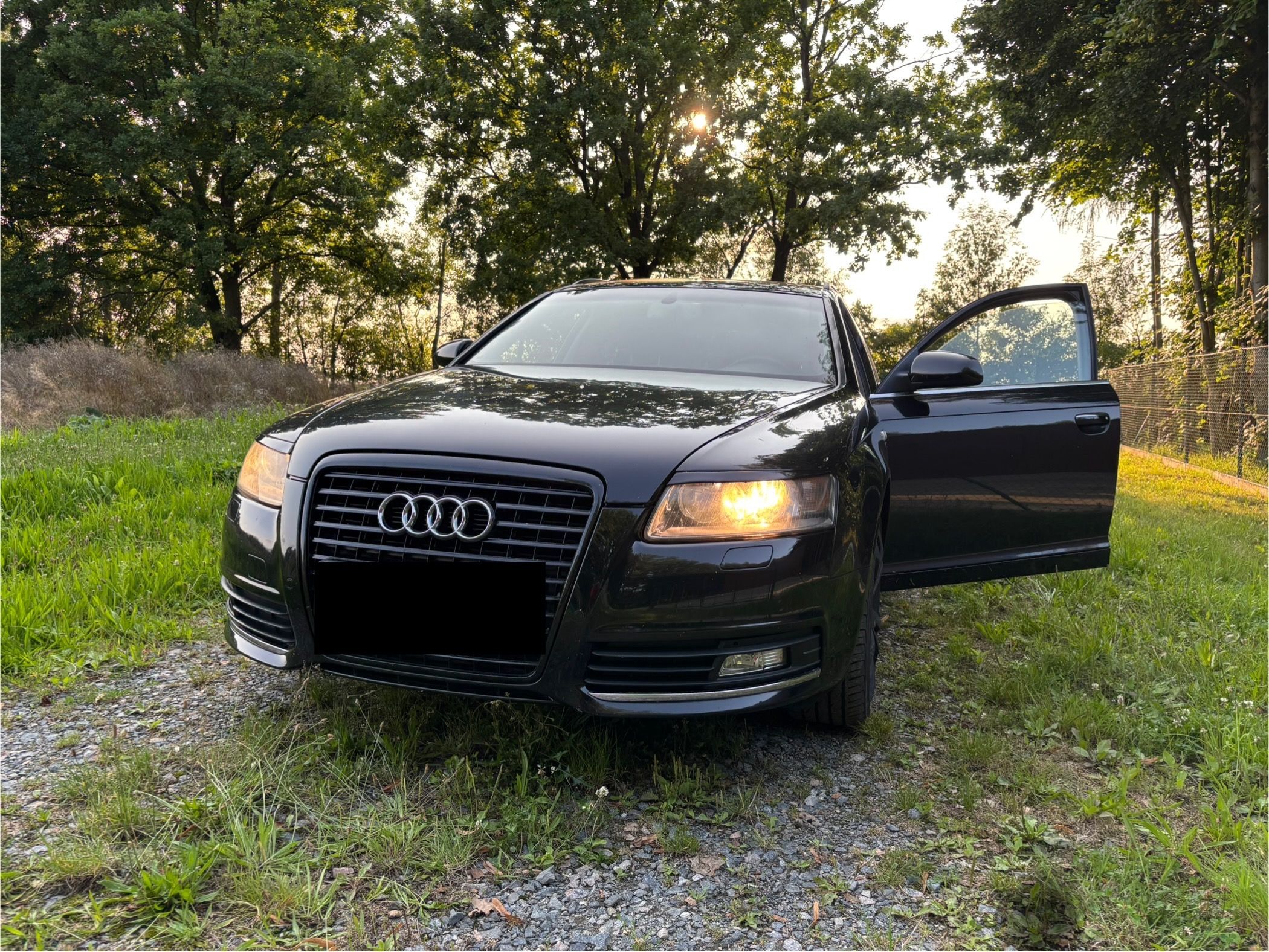 Audi A6 Avant, 3,2 Benzín