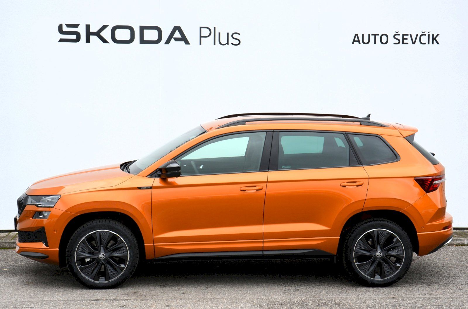 Škoda Karoq, SportLine 1,5 TSI 110 kW 7 AP - fotka 3