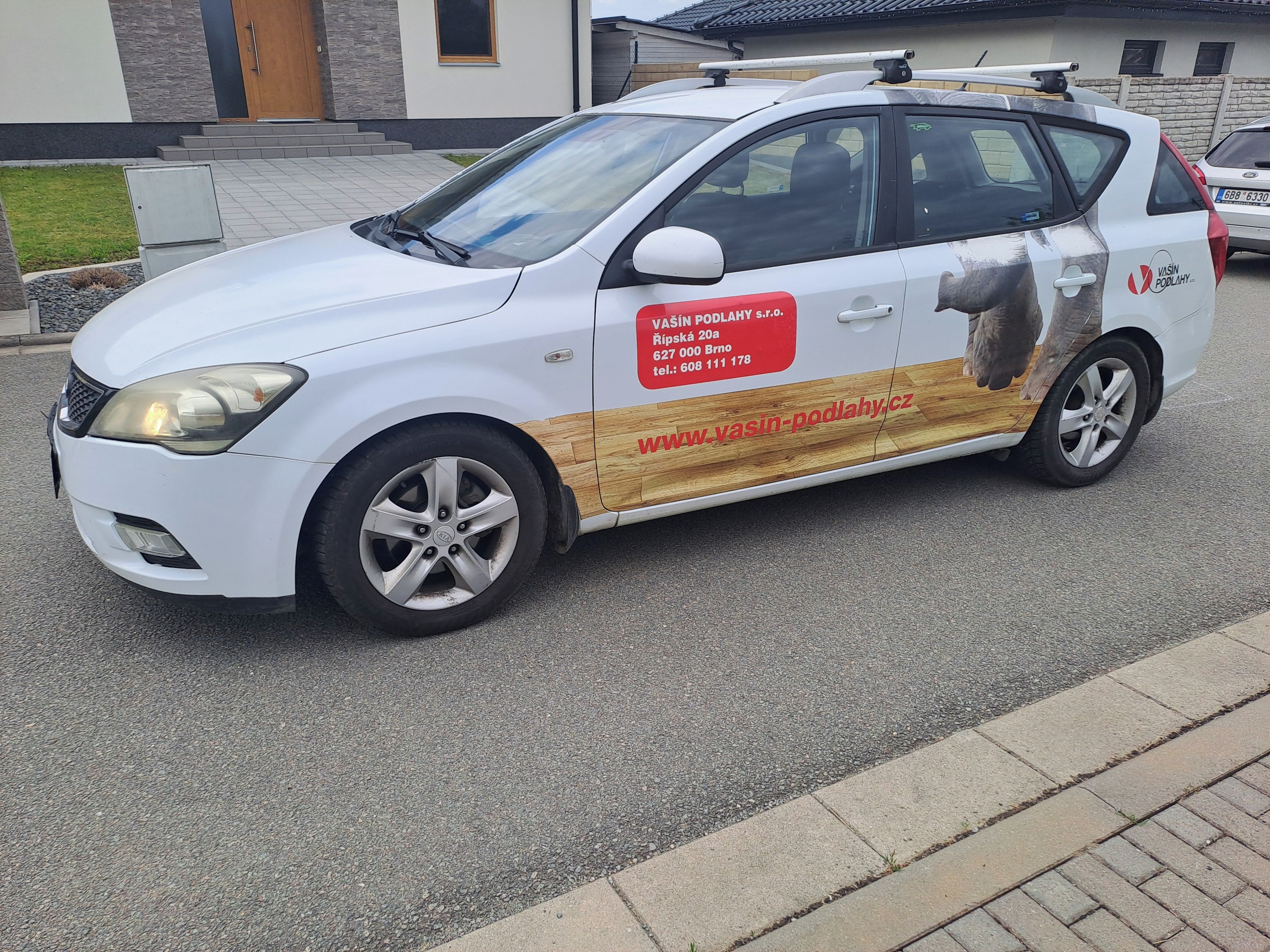 Kia Cee´d, 1.MAJ,SERVISOVANÝ VŮZ,DPH