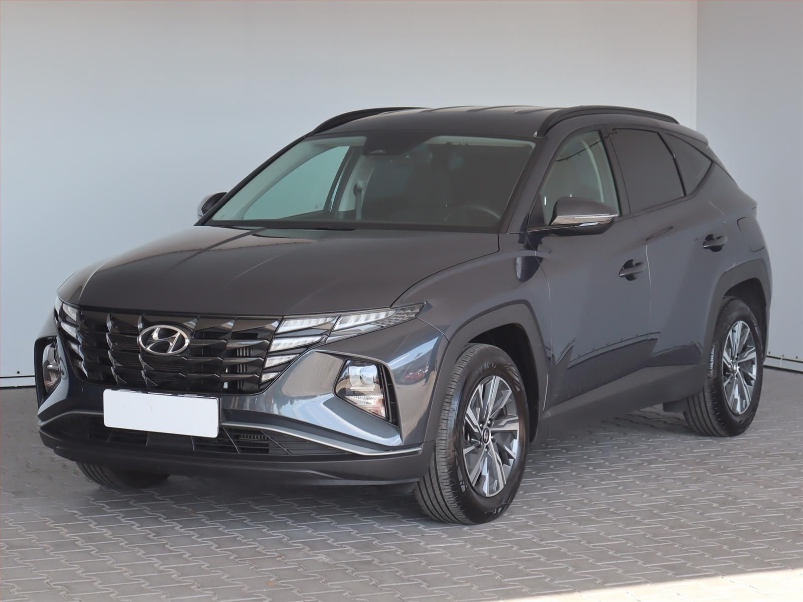 Hyundai Tucson, 1.6 T-GDI, Family, Serv.kniha - fotka 2