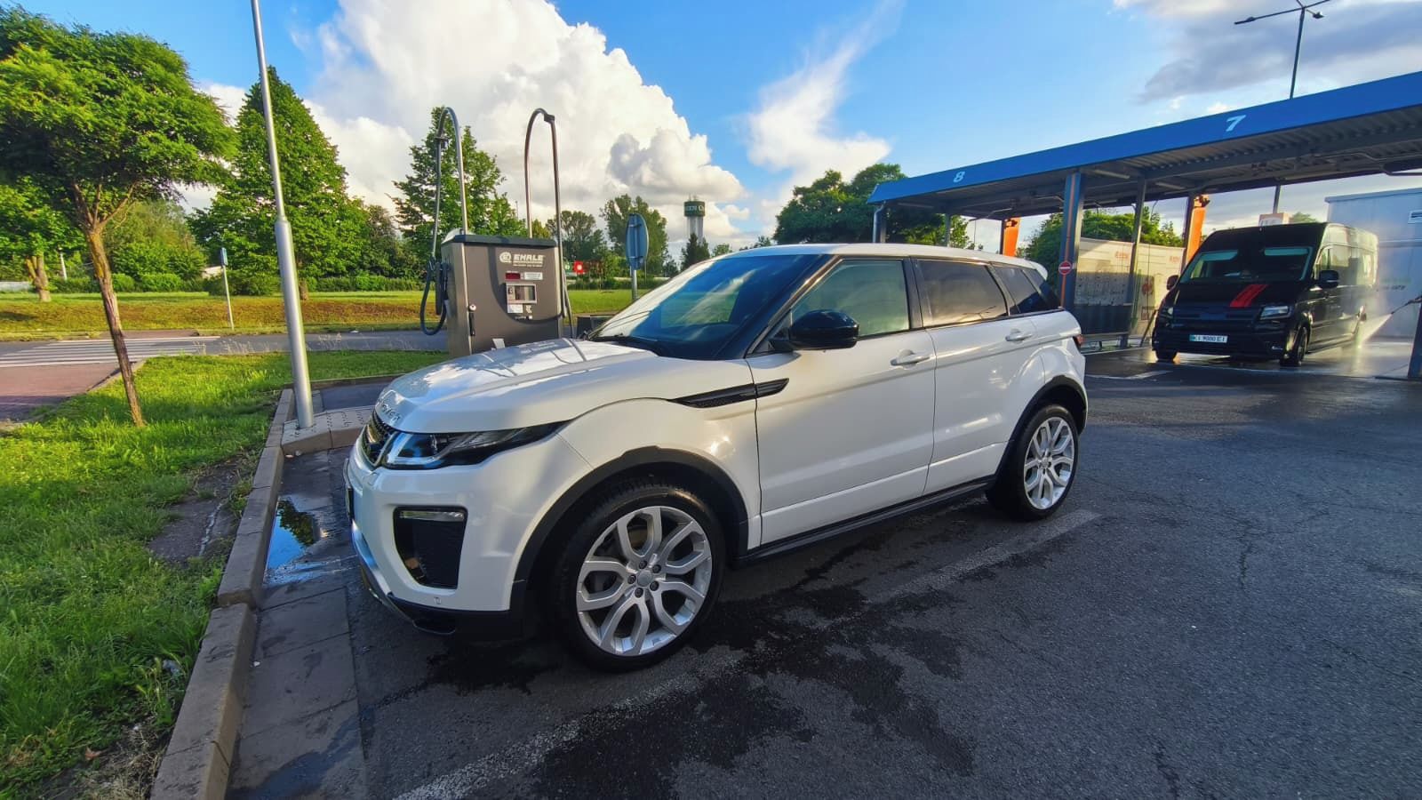 Land Rover Range Rover Evoque, 2.0 TD4 4x4, 132 kW - fotka 4