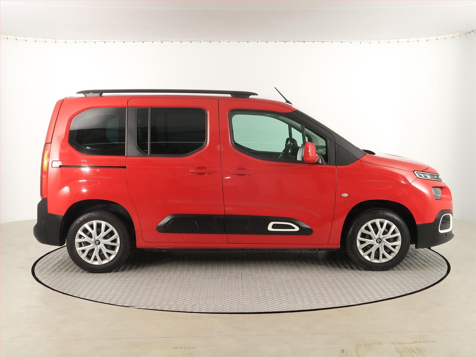 Citroën Berlingo, 1.5 BlueHDi, Feel, 5Míst, ČR - fotka 6