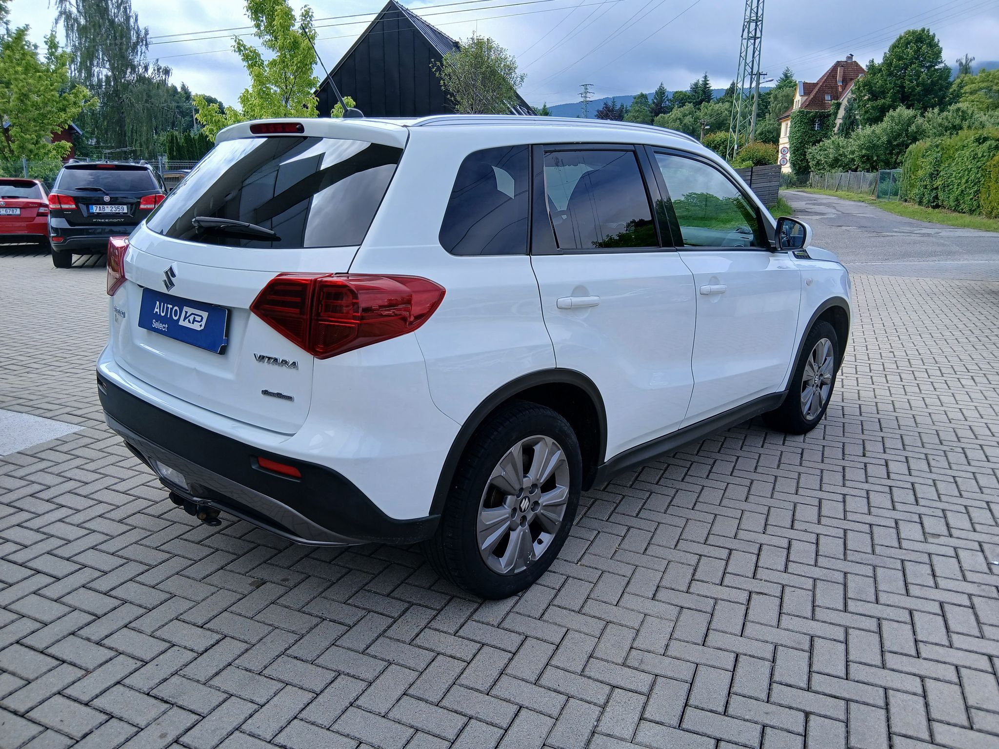 Suzuki Vitara, 1,4 BoosterJet 4x4 Premium +TZ - fotka 6