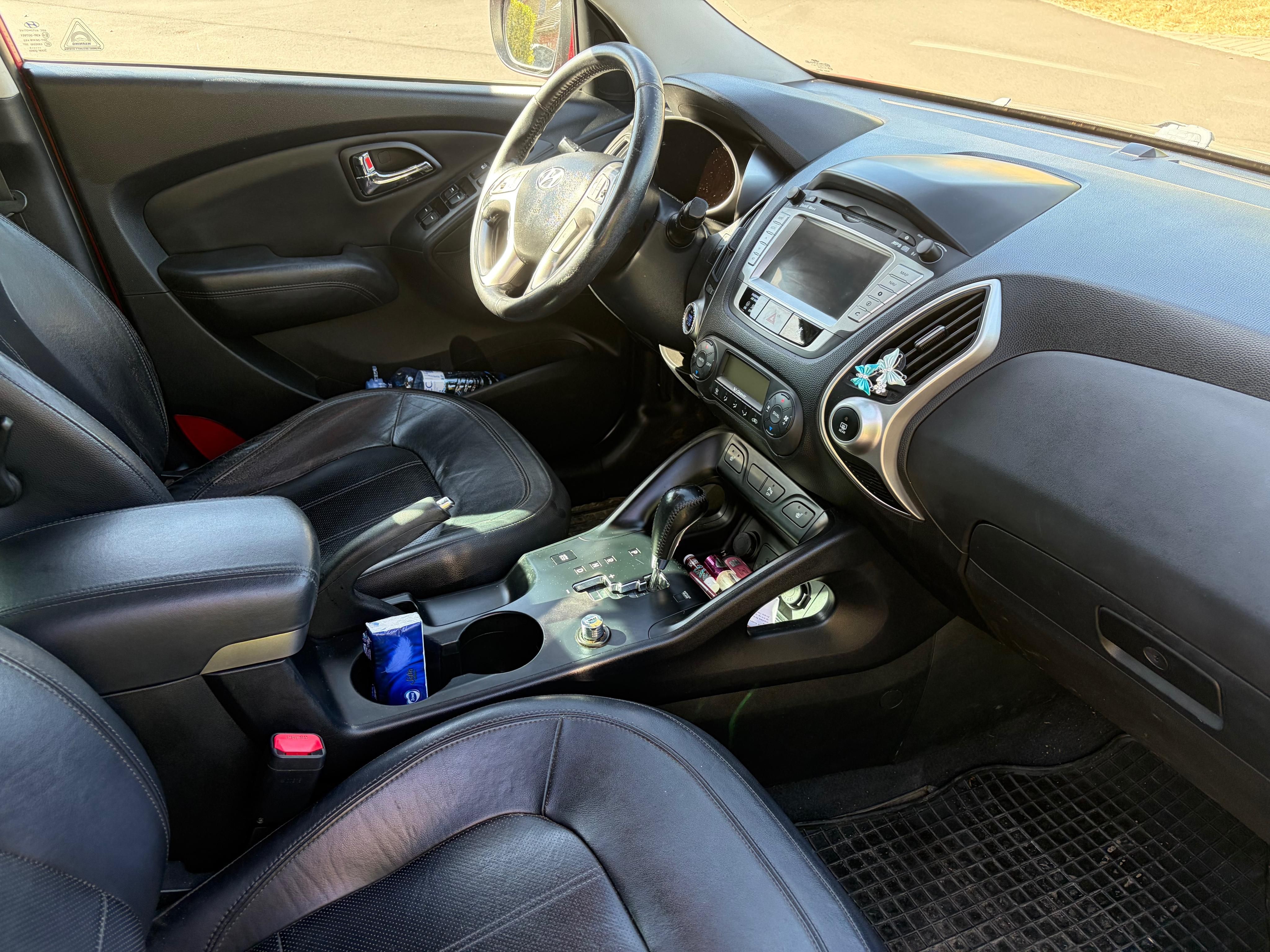 Hyundai ix35, Hyundai ix35 2,0 CRDI - fotka 2