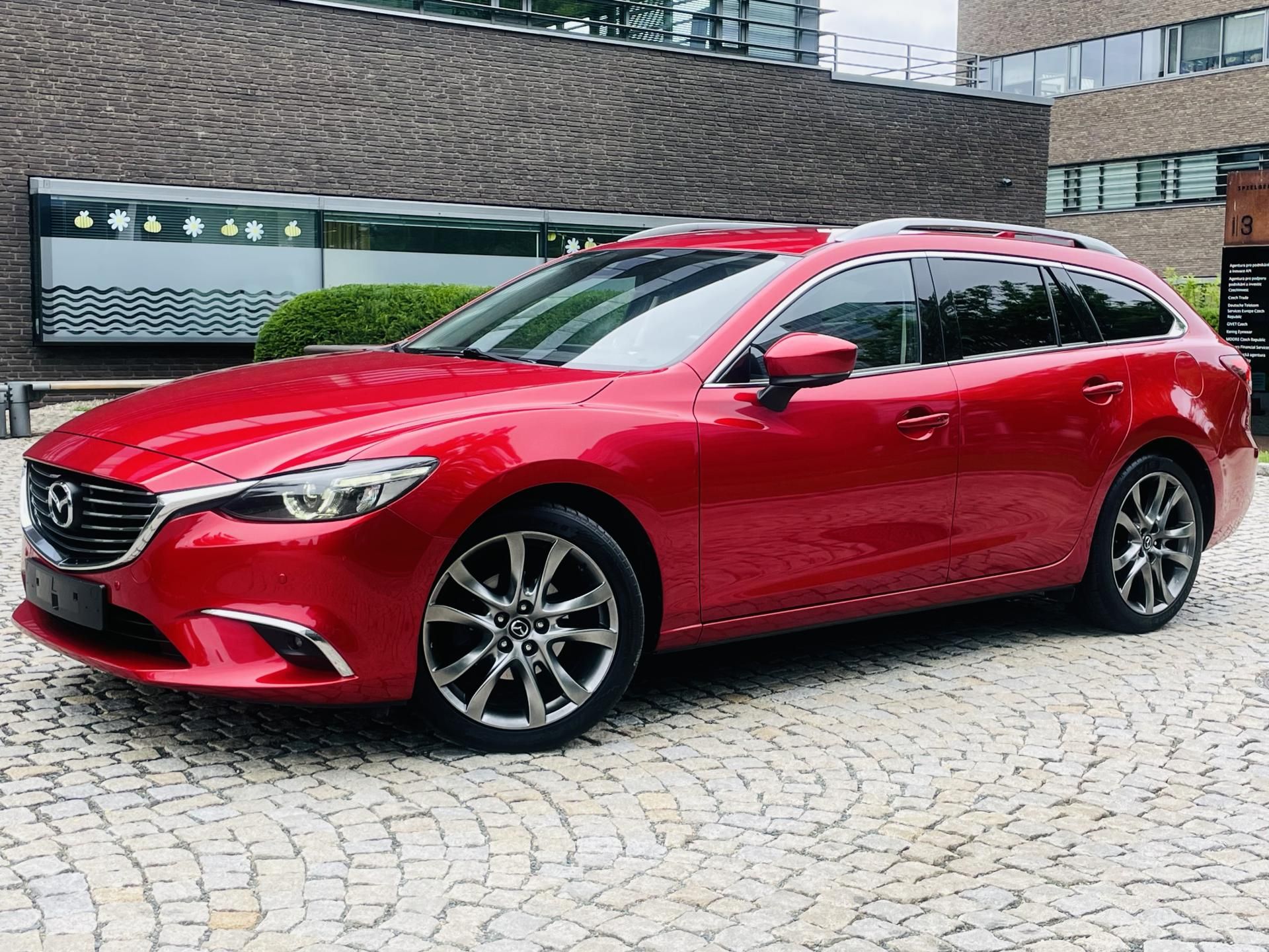 Mazda 6, 2.0i MAN KAMERA SERVISKA TAŽNÉ - fotka 3