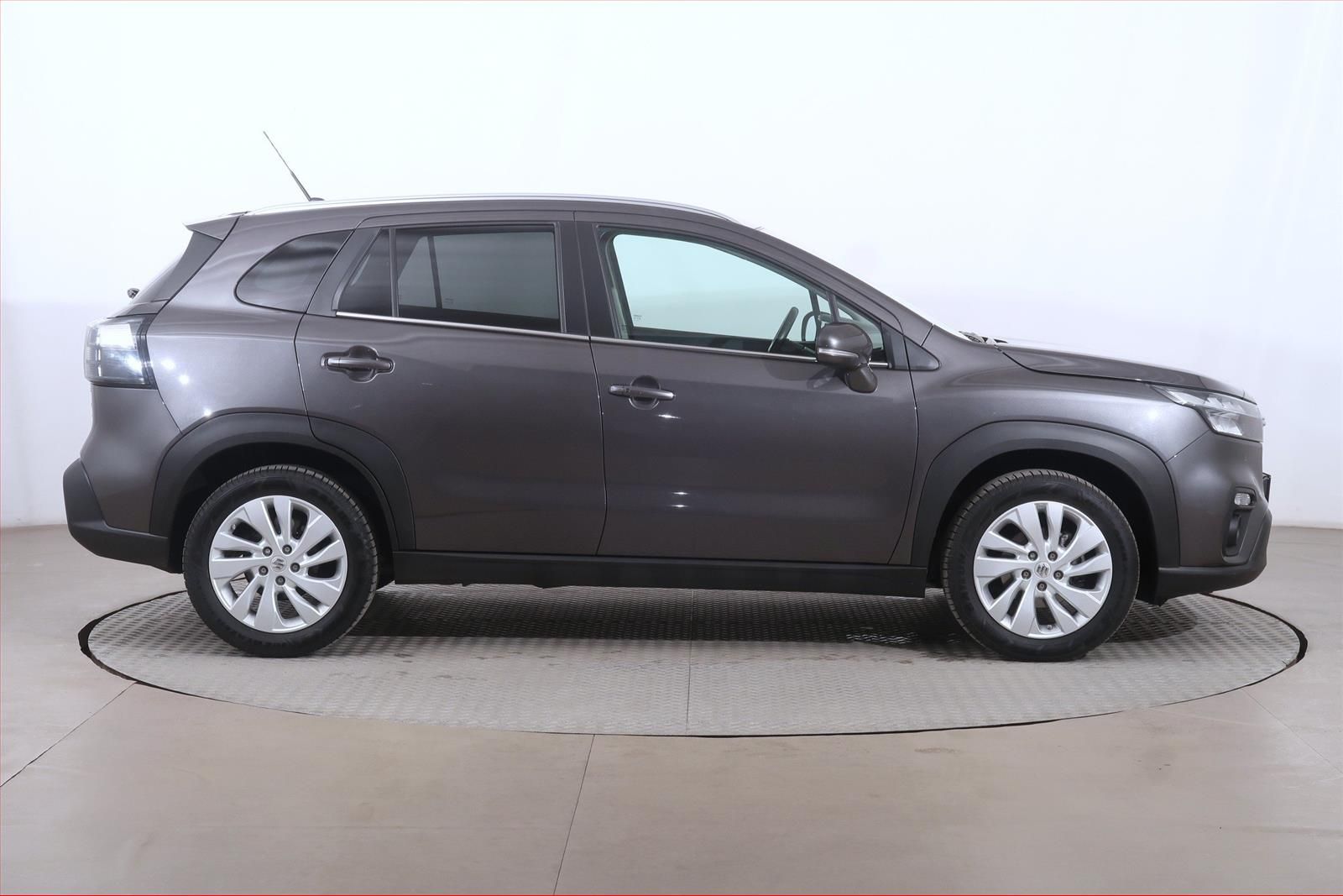 Suzuki SX4 S-Cross, 1.4 BoosterJet, GL+, 4X4 - fotka 6