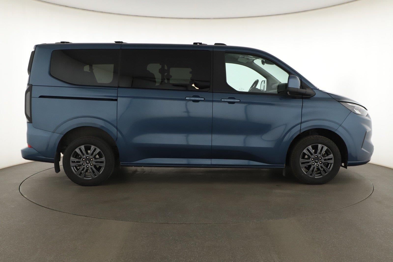 Ford Tourneo Custom, 2.0 EcoBlue, Titanium, 1Maj - fotka 6