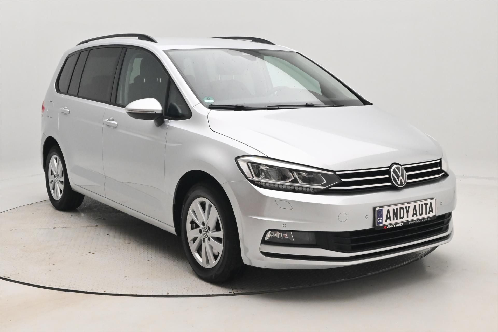 Volkswagen Touran, 2,0 TDI 110kW DSG Záruka až 5 - fotka 3