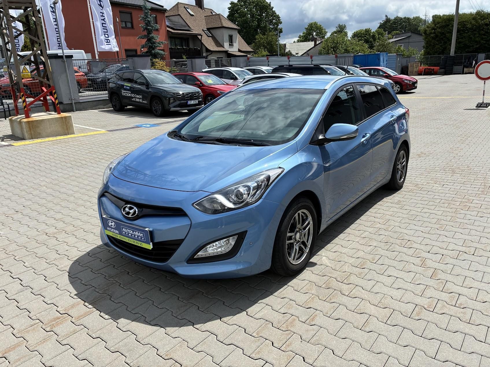 Hyundai i30, WG 1.6i 88Kw TRIKOLOR KLIMA - fotka 6