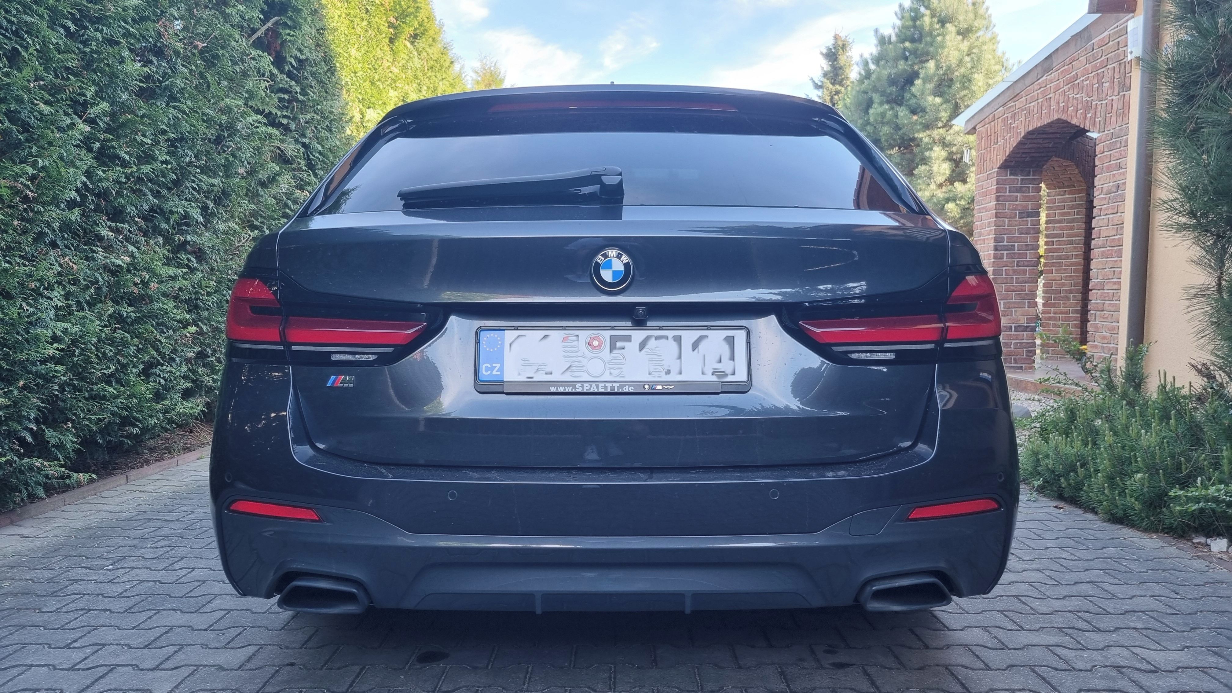 BMW Řada 5, 520d xDrive M Sport Laser Pano - fotka 5
