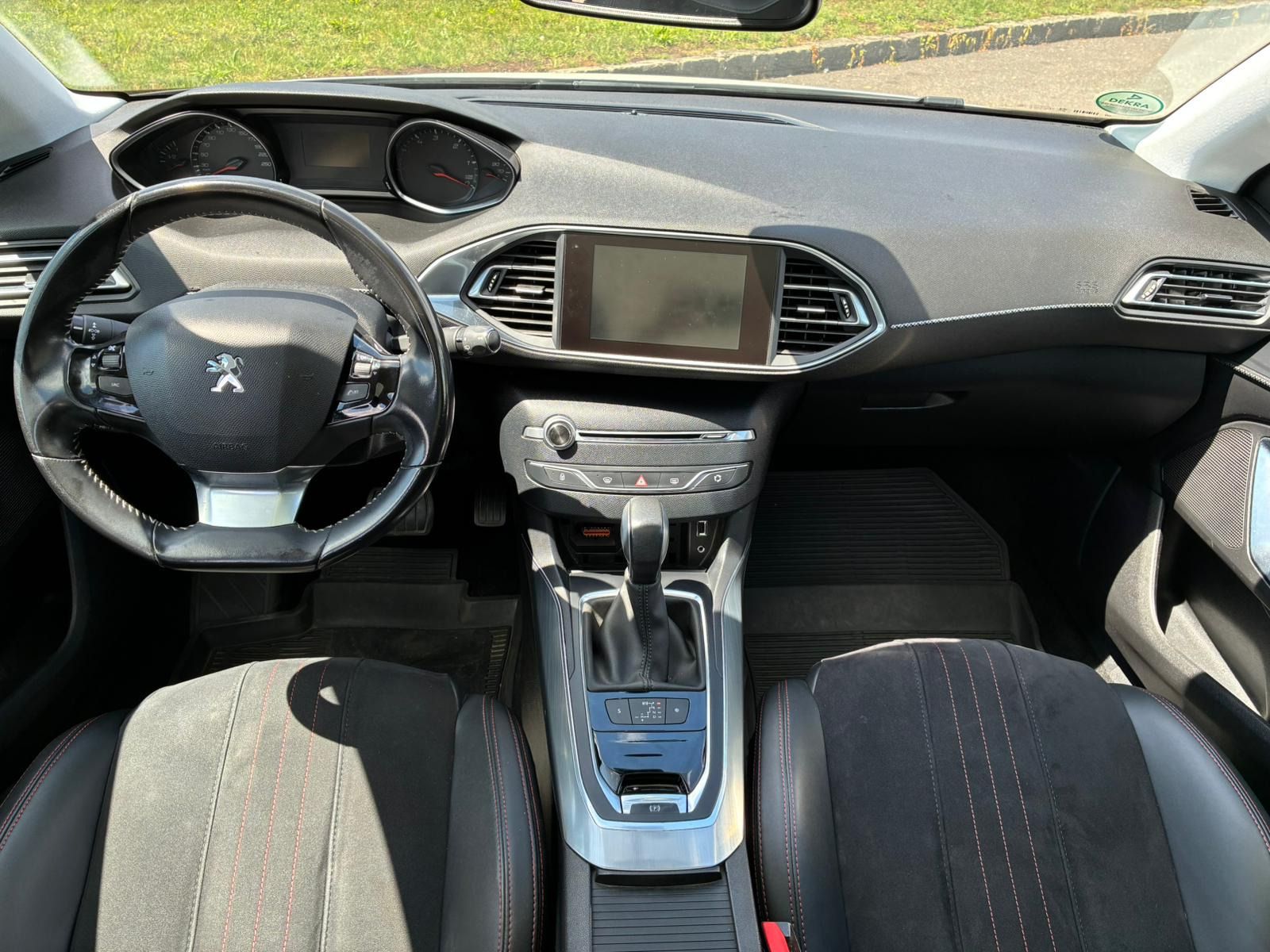 Peugeot 308, Peugeot 308 SW 2.0 (110kw) aut - fotka 6