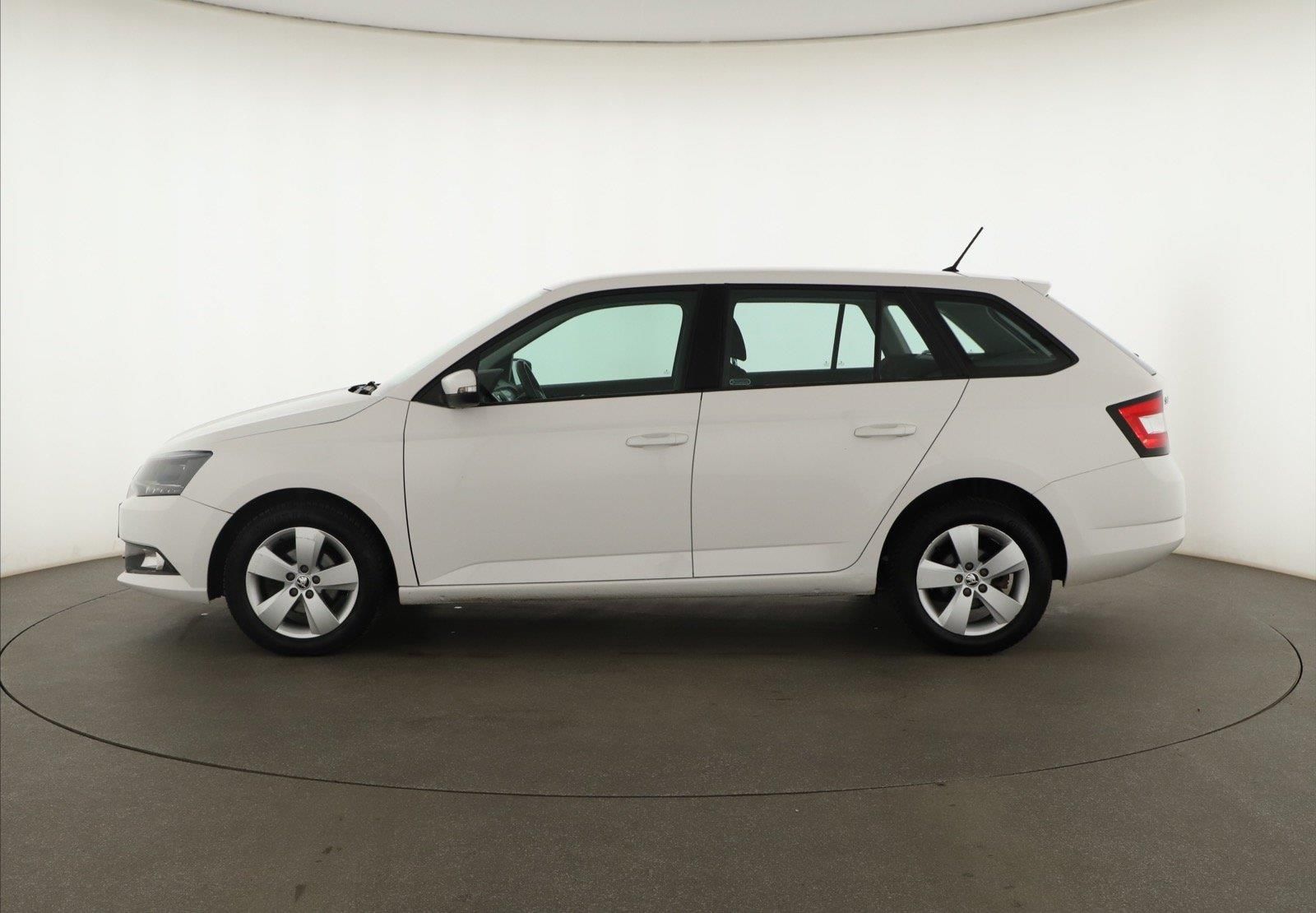 Škoda Fabia, 1.0 TSI, Ambition Plus - fotka 3