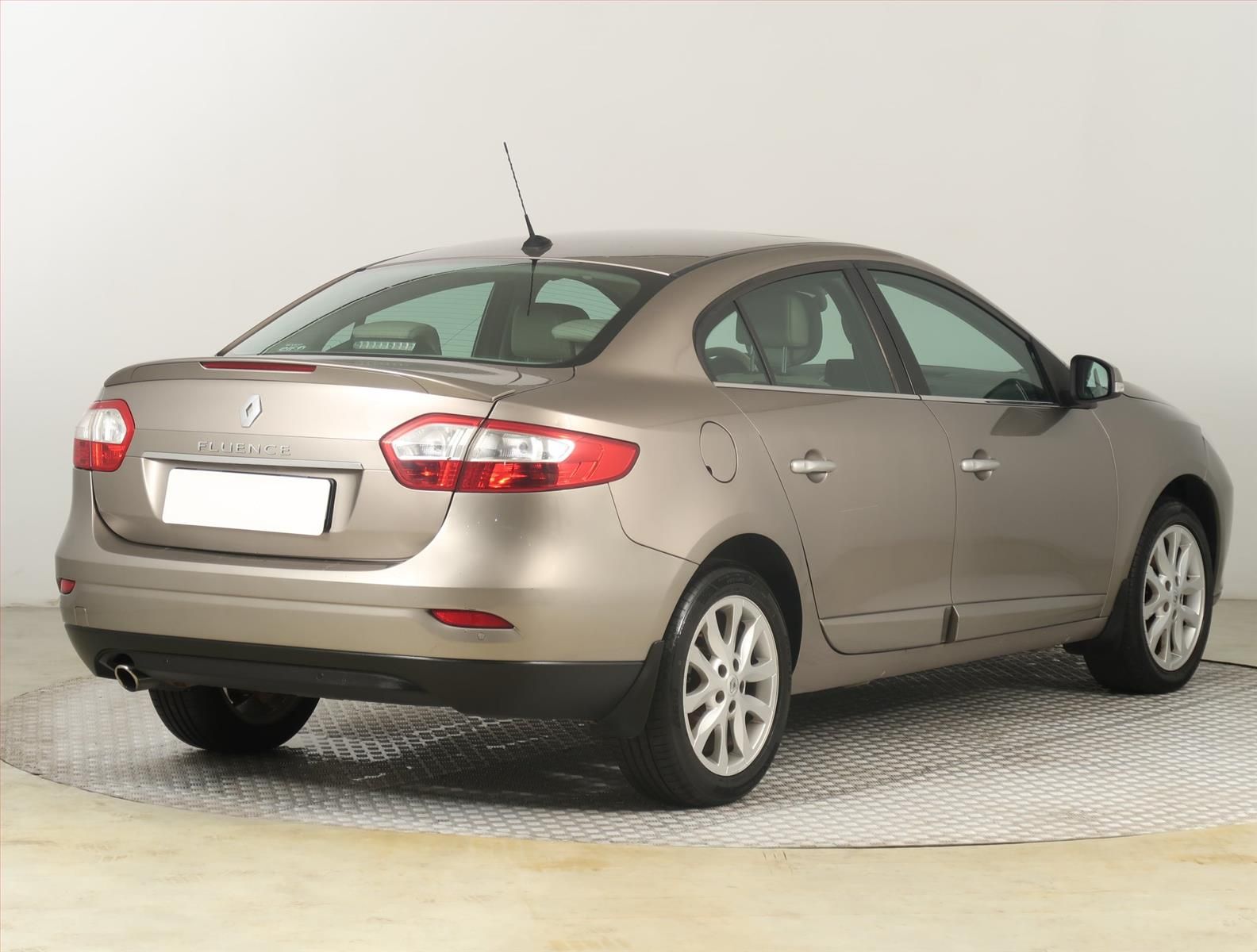 Renault Fluence, 1.6 16V, Automatická klima - fotka 5