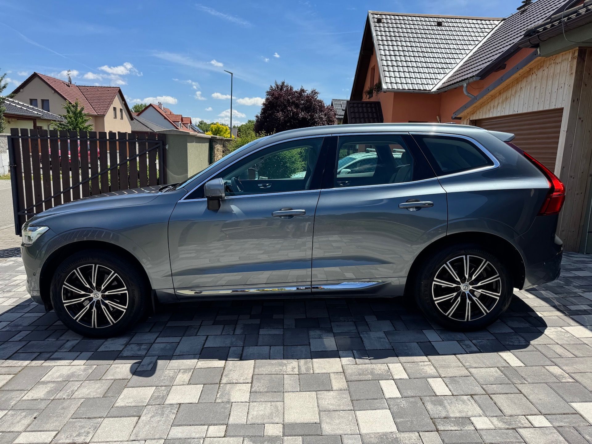 Volvo XC60, T5 184kW AWD Inscription - fotka 5