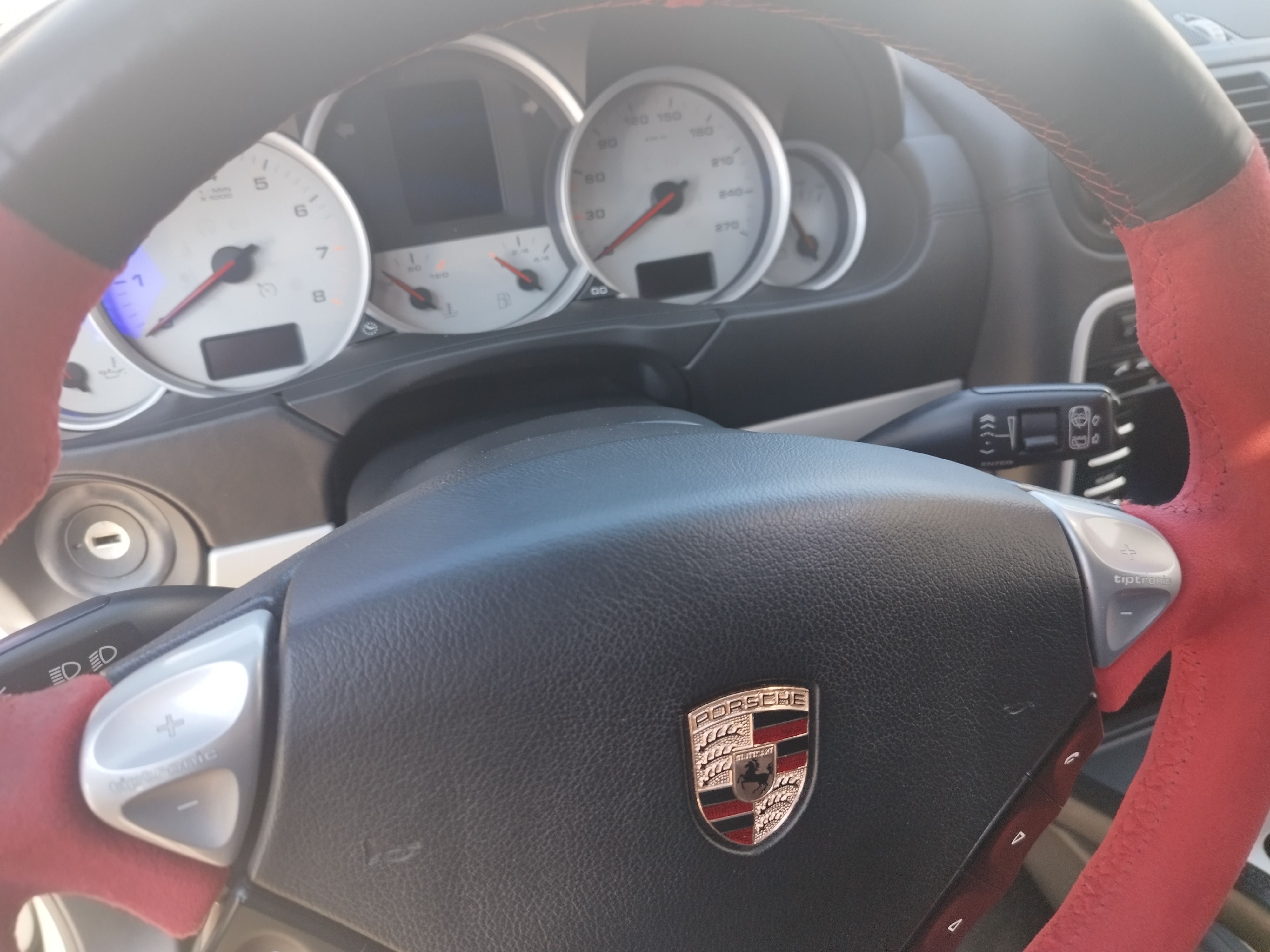 Porsche Cayenne, orig.GTS v perf.stavu - fotka 6