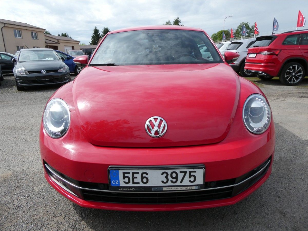 Volkswagen New Beetle, 1,2 TSi 77kW,2xpneu,auto klima - fotka 2