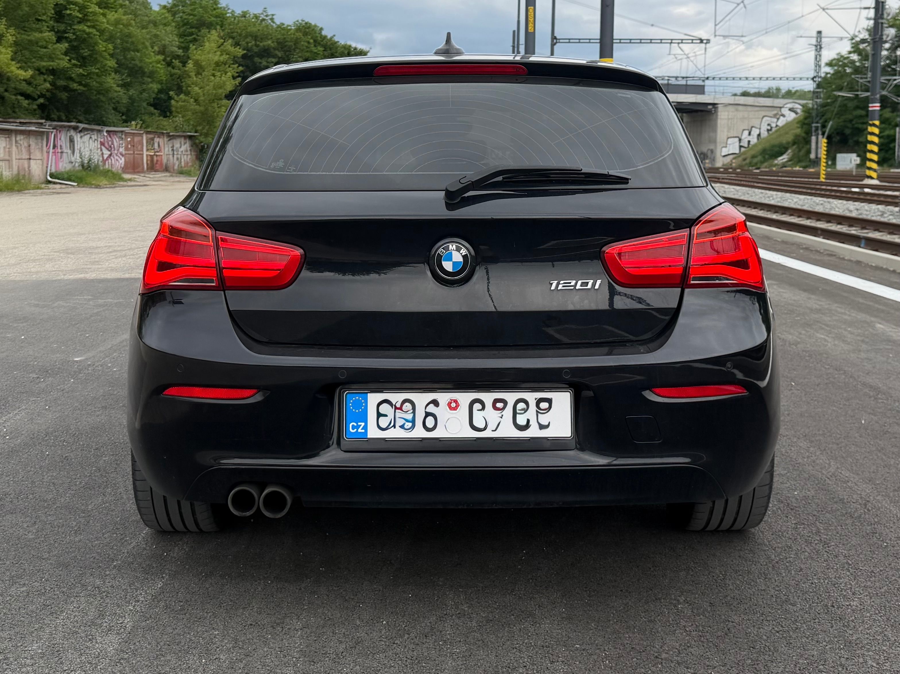 BMW Řada 1, 120i - fotka 6