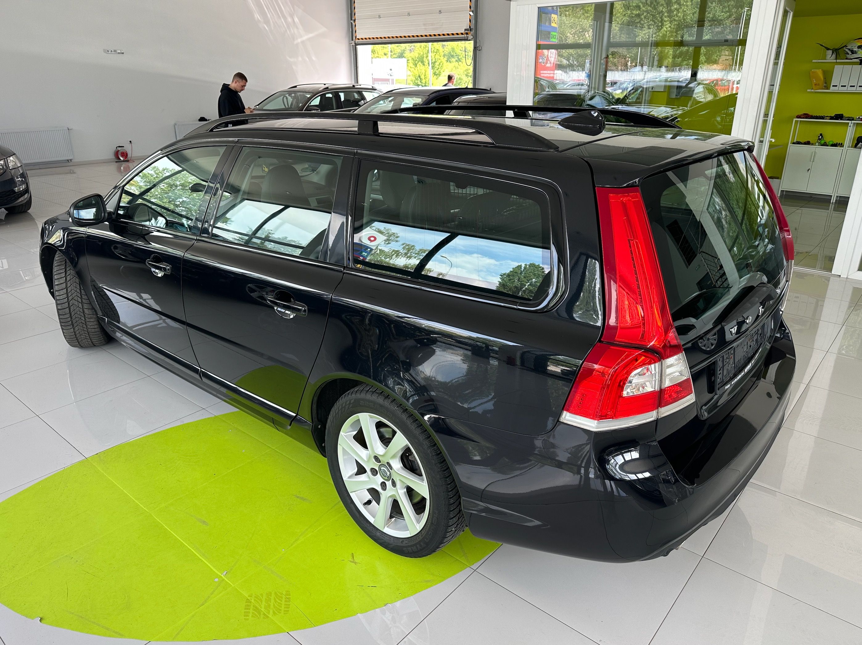 Volvo V70, 2.0 Diesel - fotka 2