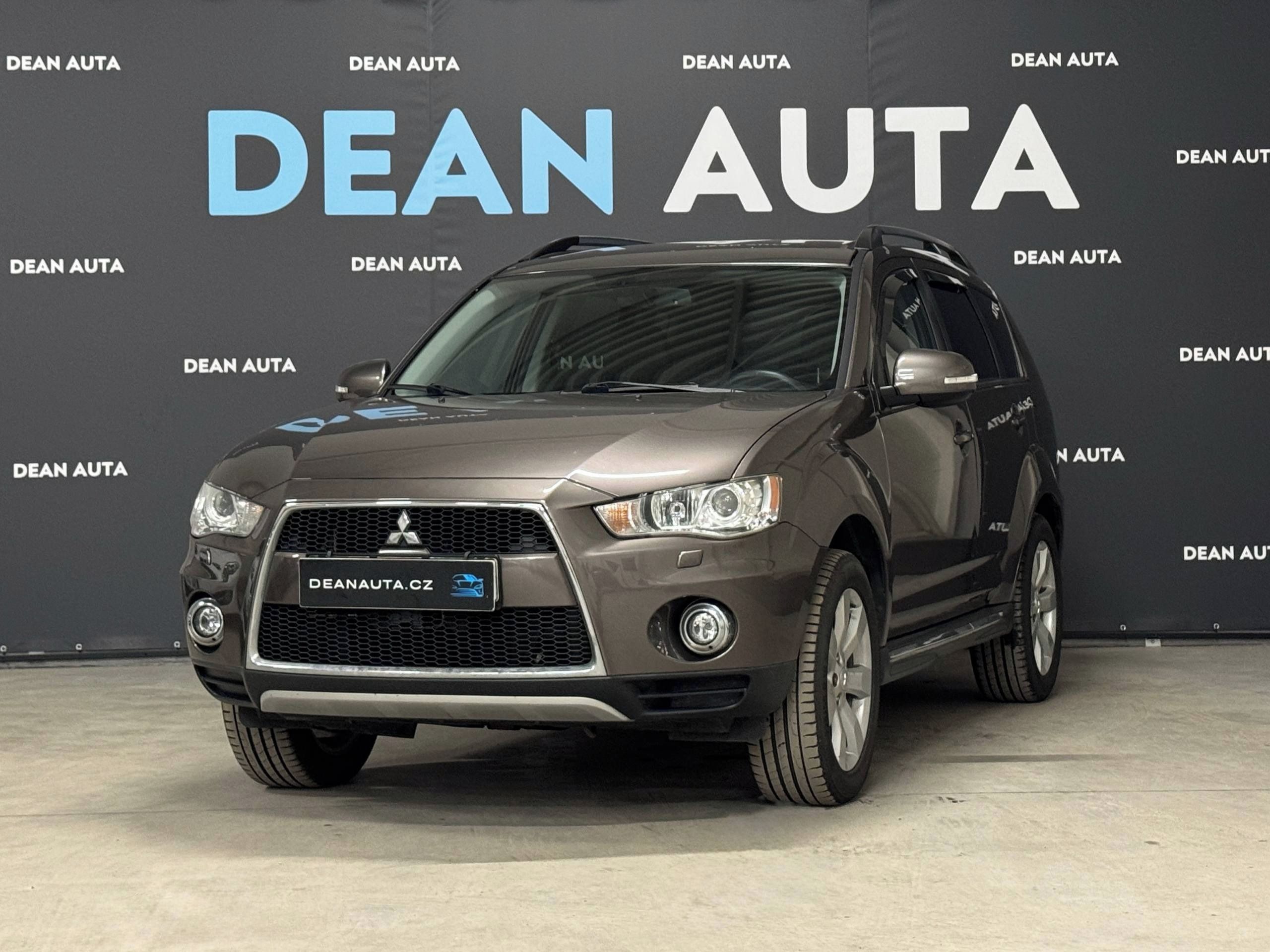 Mitsubishi Outlander, 2.2d 4x4, 7 míst, ČR, Rozvody