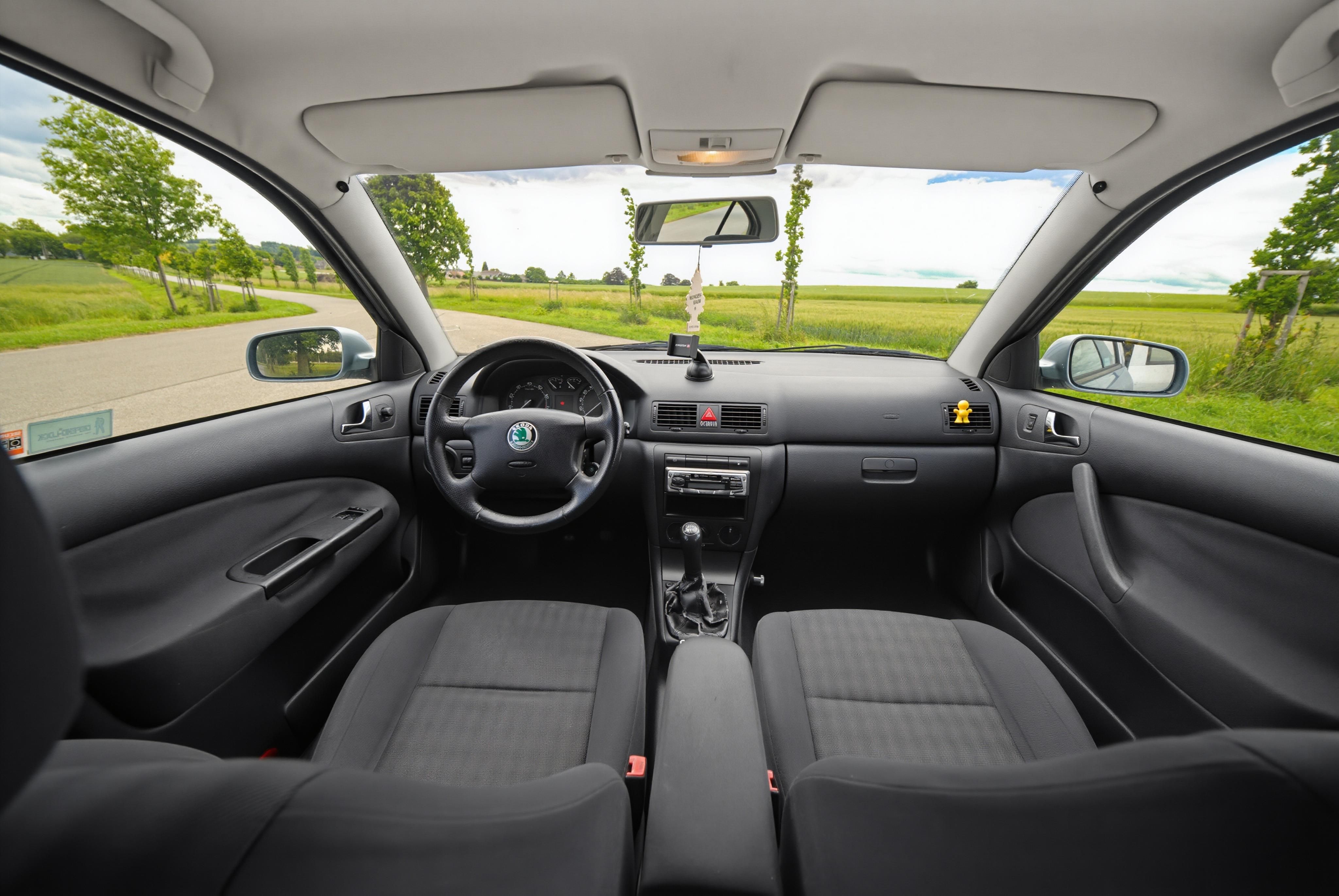 Škoda Octavia, Škoda Octavia I 1.6 MPI 75 kW - fotka 6