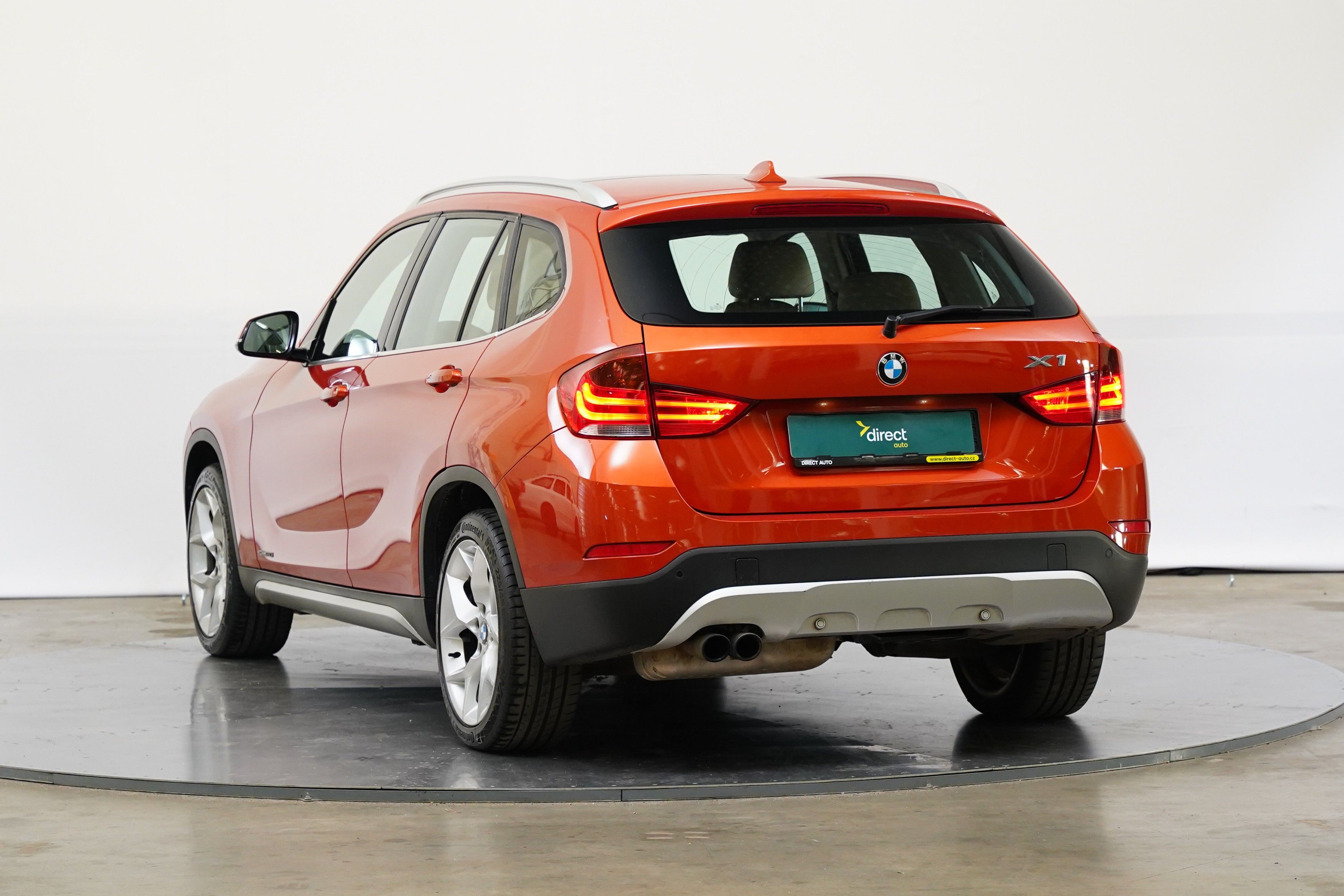BMW X1, 20i 135 kW sDrive - fotka 4