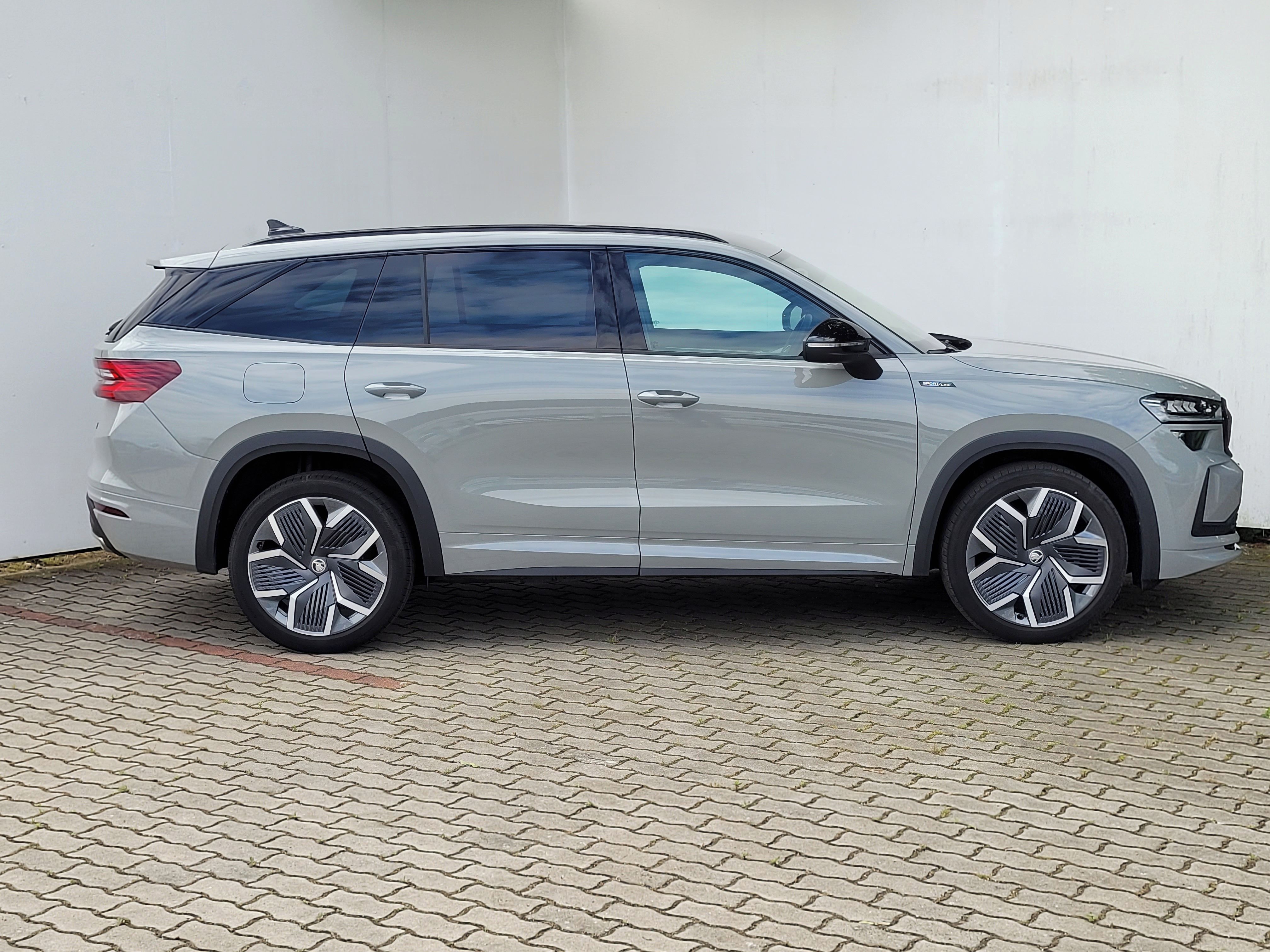 Škoda Kodiaq, 2.0TDI 142kW Sportline 7-míst - fotka 4