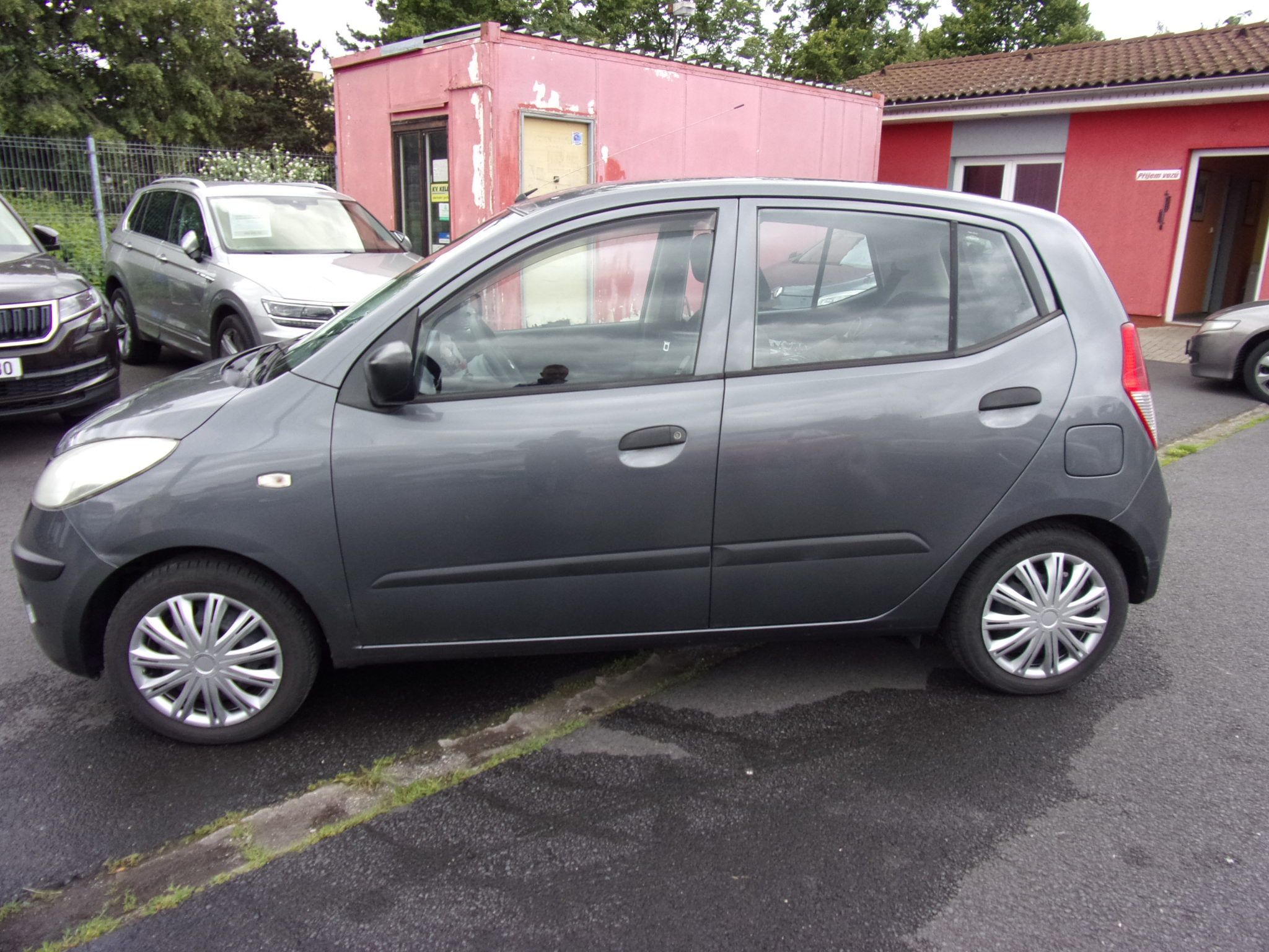 Hyundai i10, 1,1 i Klima - fotka 6