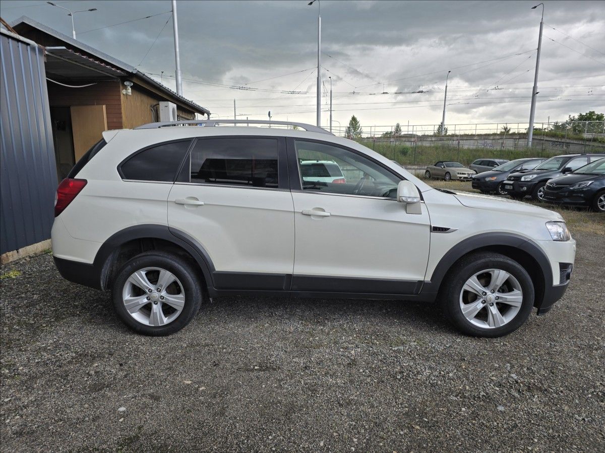 Chevrolet Captiva, 2,2 CDTi 120kw, 7 míst, tažné, - fotka 4