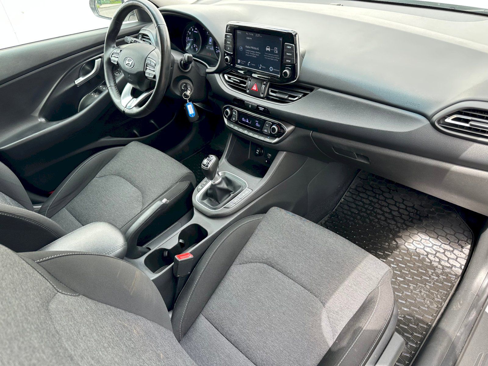 Hyundai i30, 1.5 T-GDI Mild Hyb Smart kombi - fotka 6