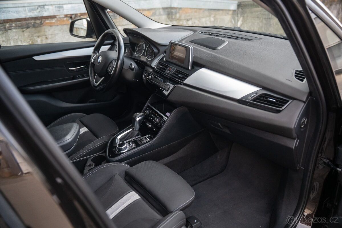 BMW Řada 2, 218d, CZ, Aut, Nav, Sport - fotka 3
