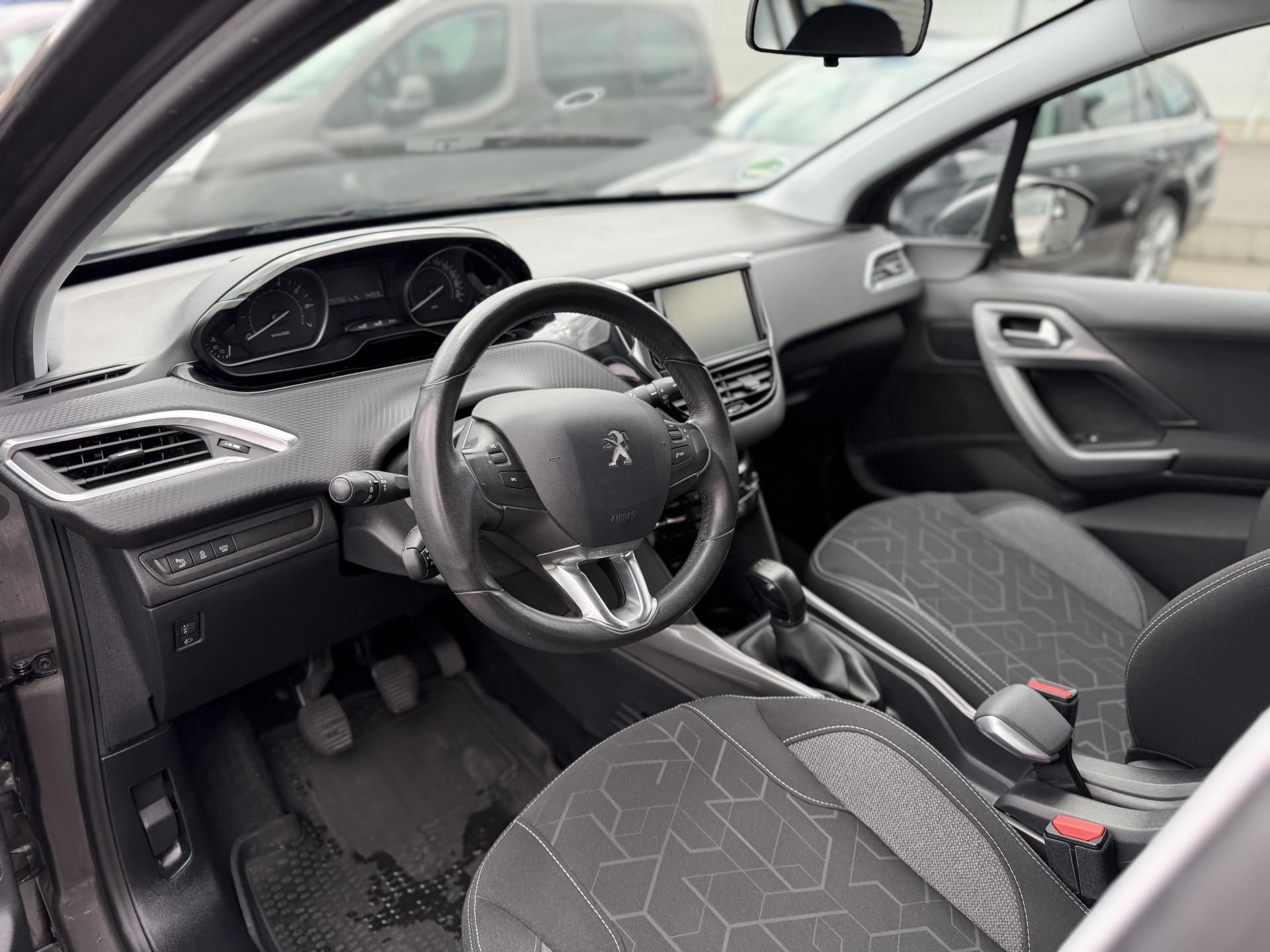 Peugeot 2008 - fotka 5