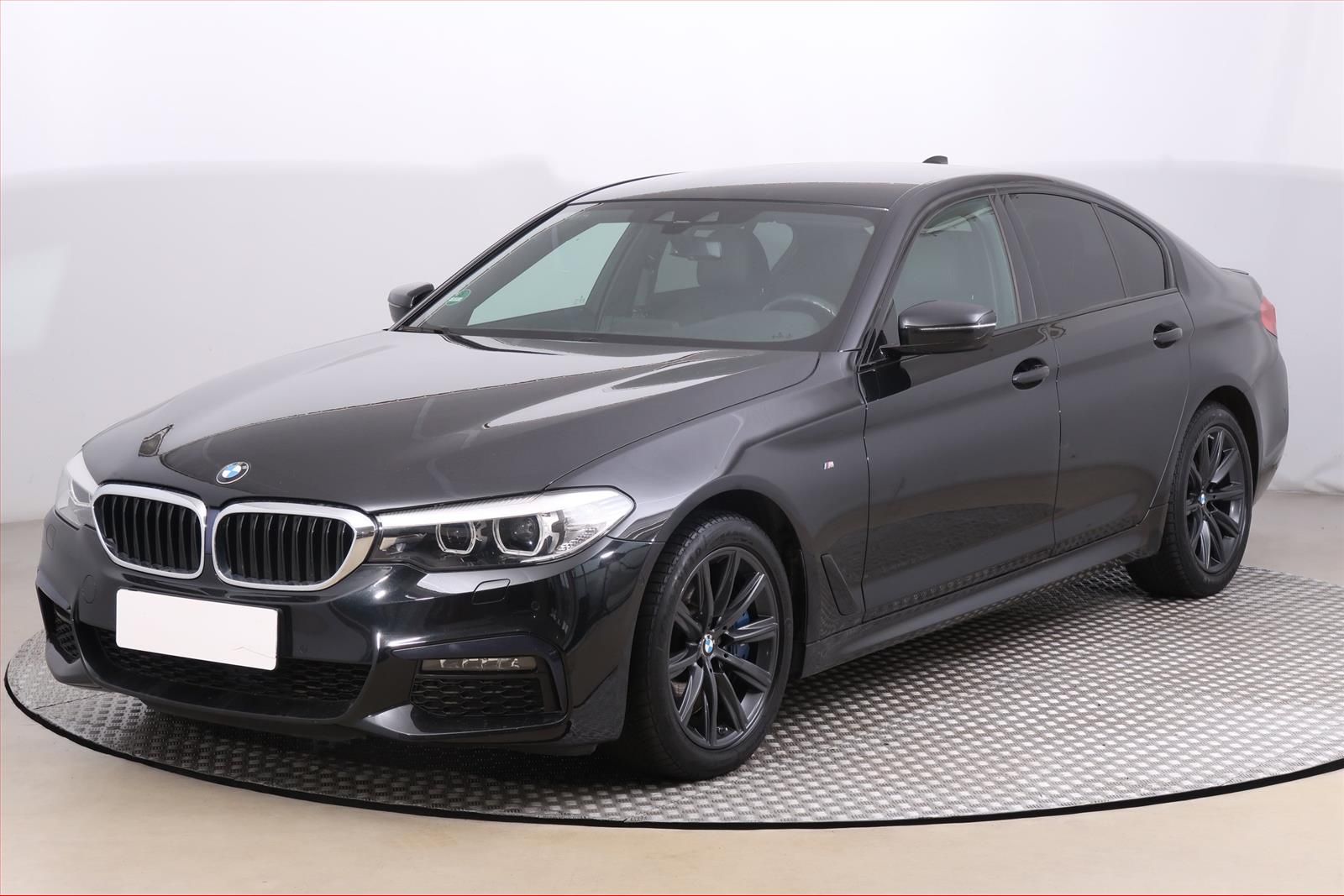 BMW Řada 5, 540i xDrive, M Sport, 4X4 - fotka 2