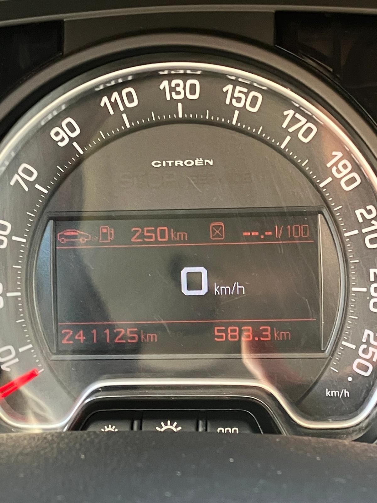 Citroën C5, 2.2 hdi, automat - fotka 6