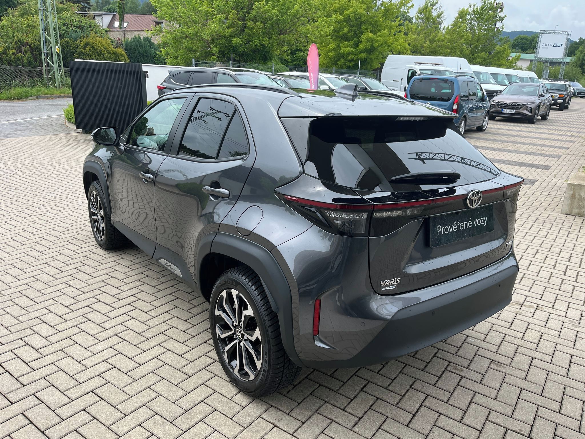 Toyota Yaris Cross, 1.5 Hybrid e-CVT Style - fotka 4