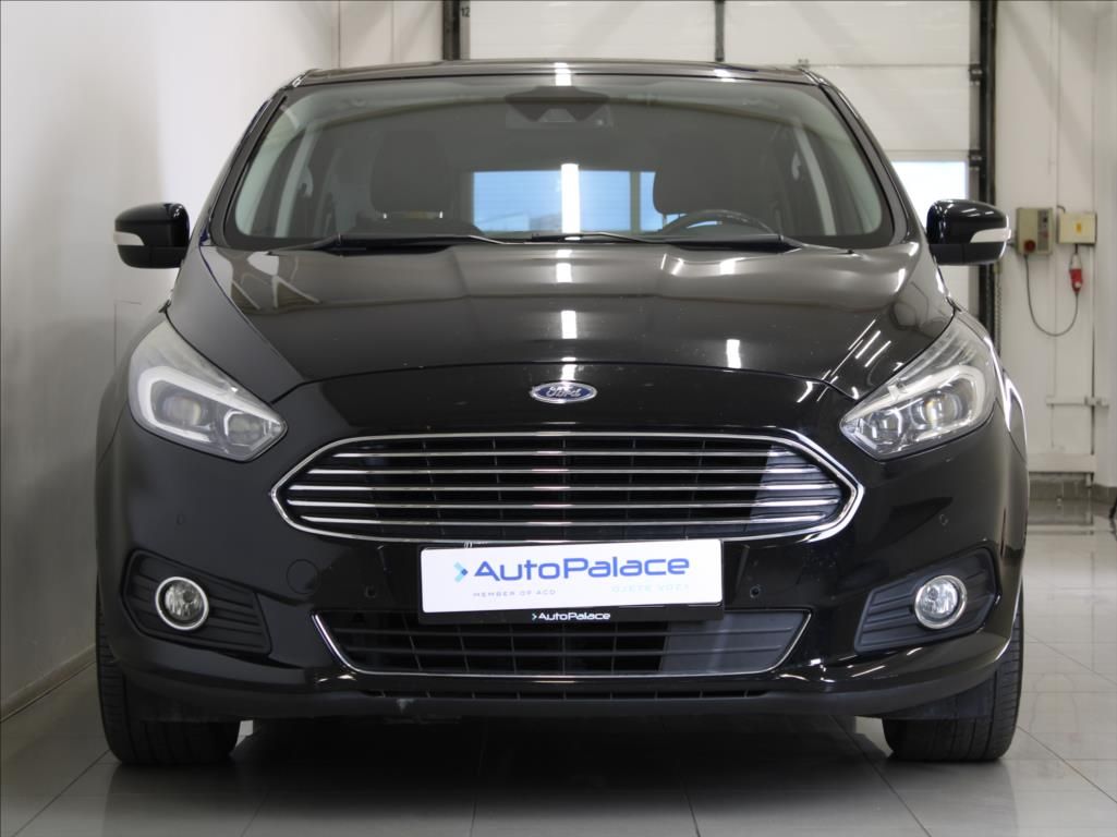 Ford S-MAX, 2,0 TDCi 110kW Titanium Tažné - fotka 2