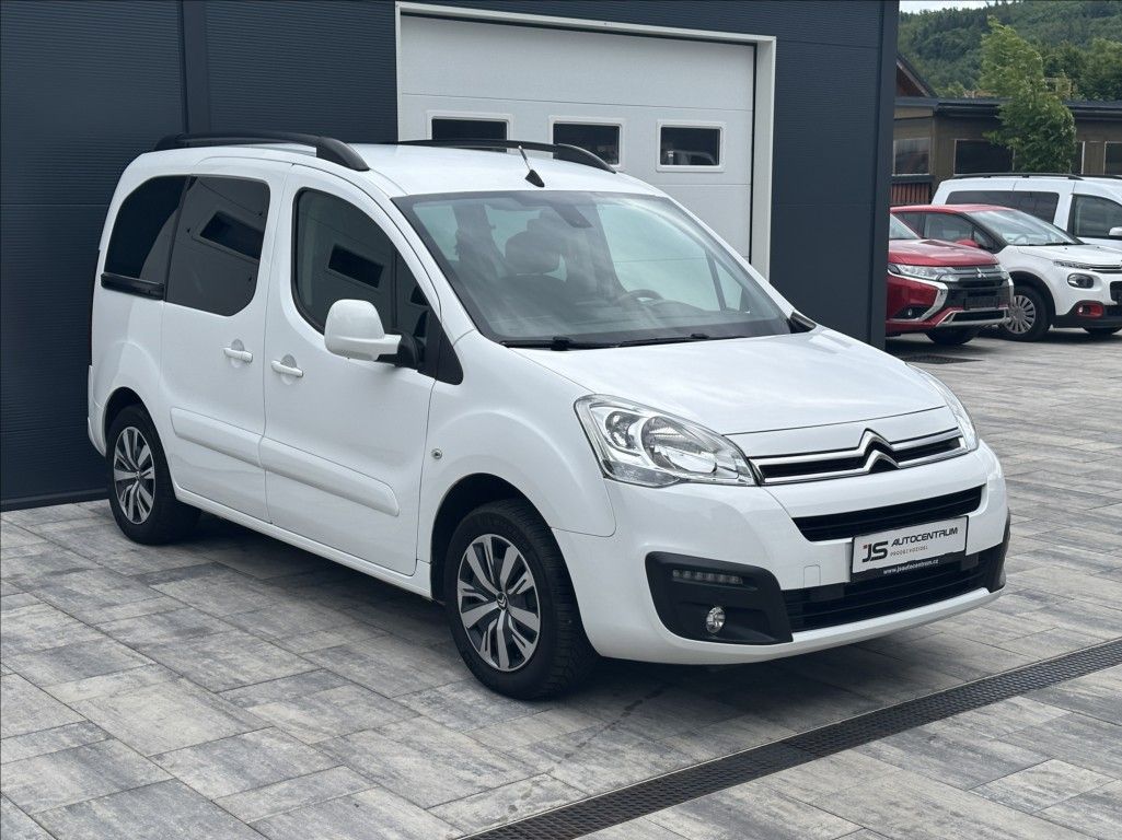 Citroën Berlingo, 1,2 PT 110PS  Multispace Shine - fotka 5