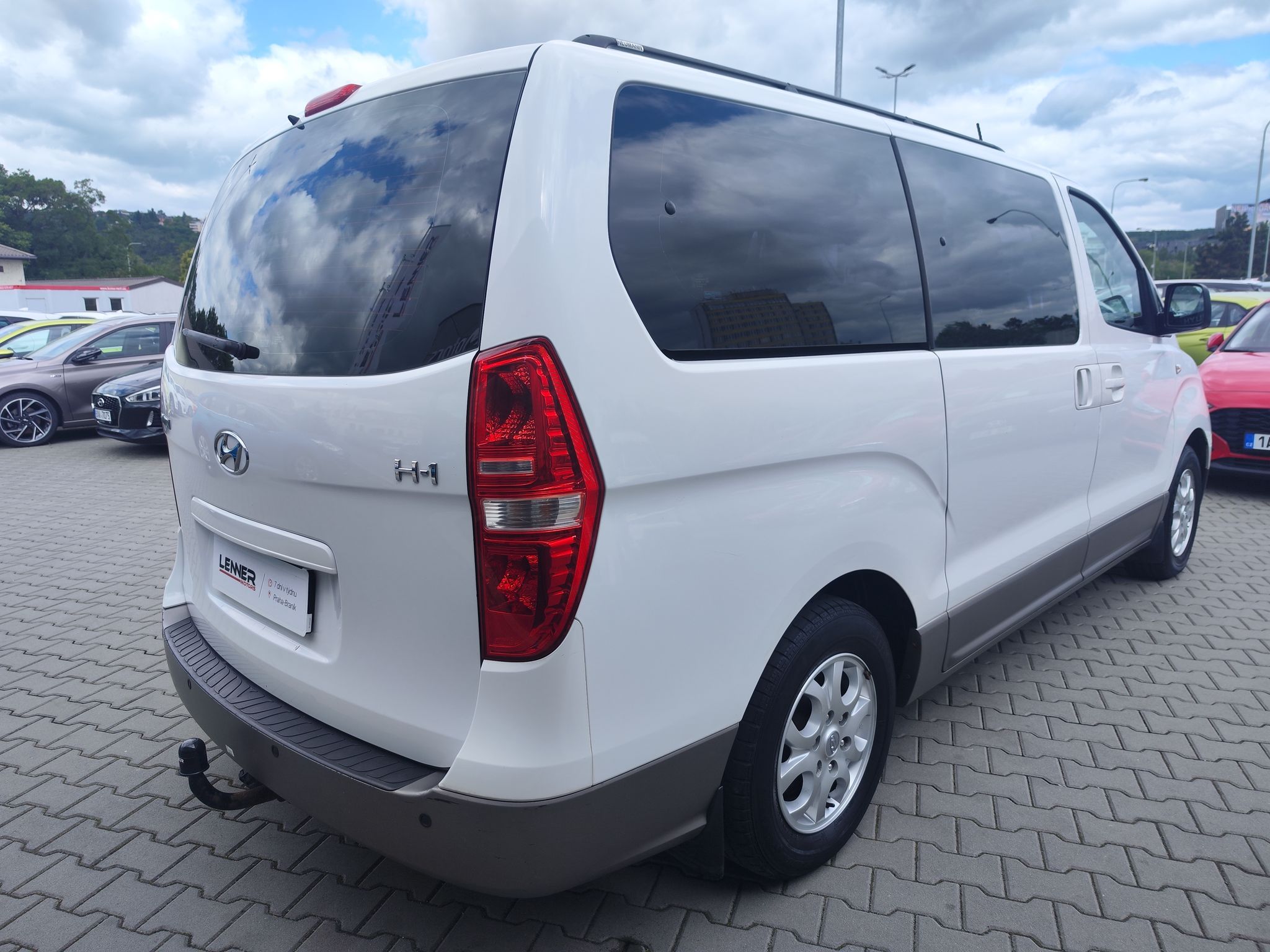 Hyundai H 1, 2.5 CRDi/100kW Tour 8.Míst - fotka 5