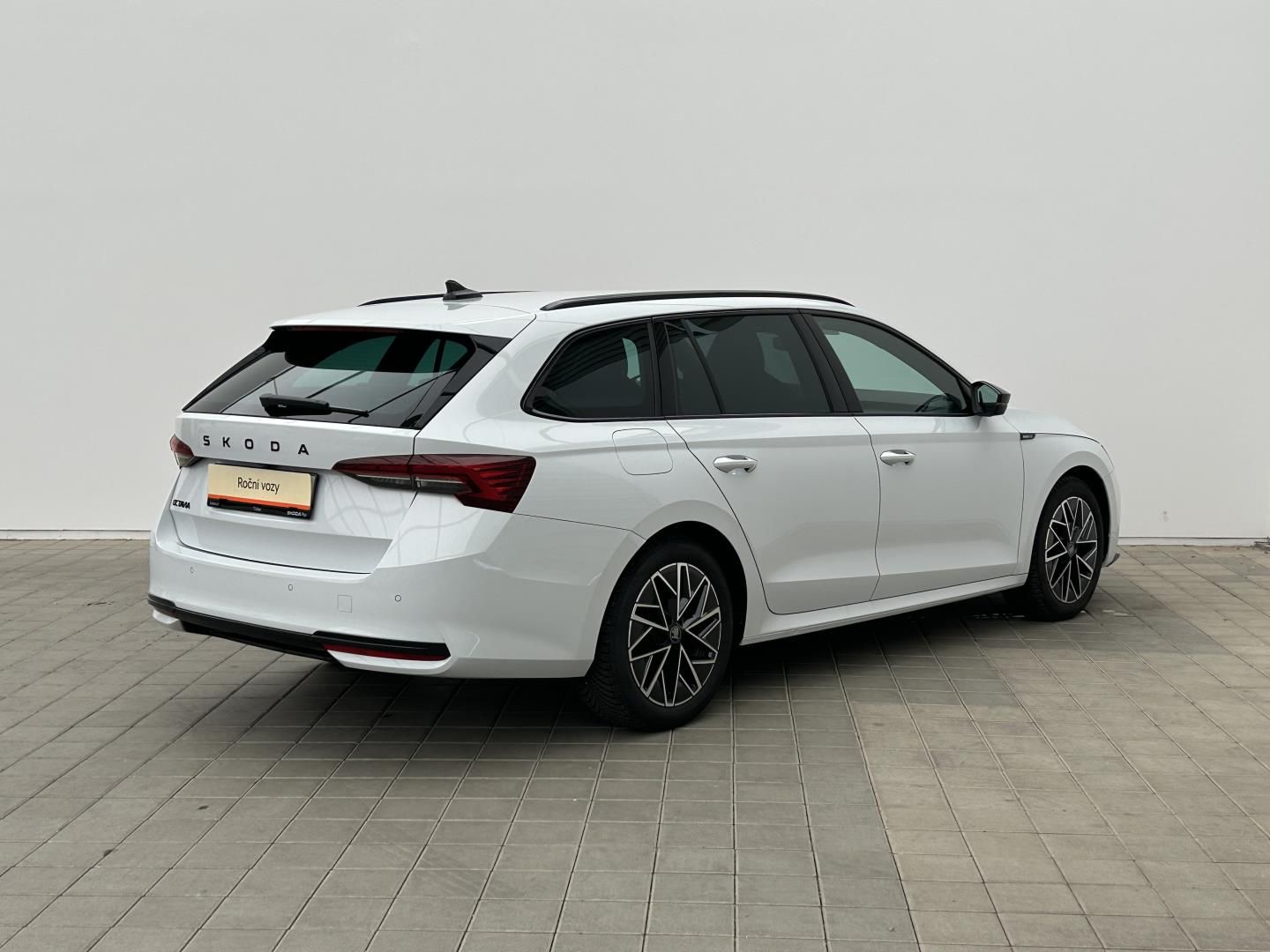 Škoda Octavia, 1.5TSI 110kW SportLine - fotka 2