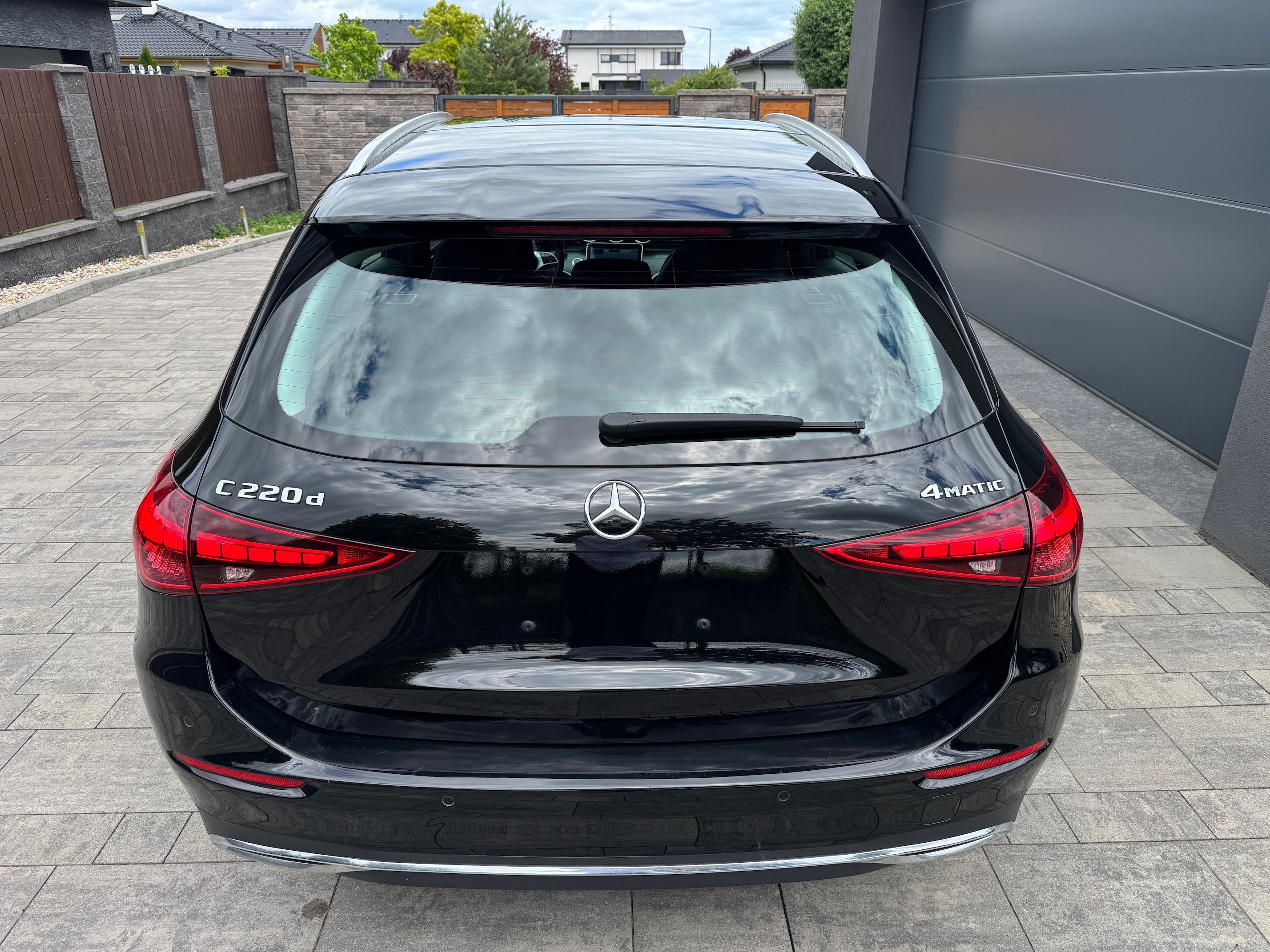 Mercedes-Benz Třídy C, 220d, 4MATIC, AVANTGARDE - fotka 6