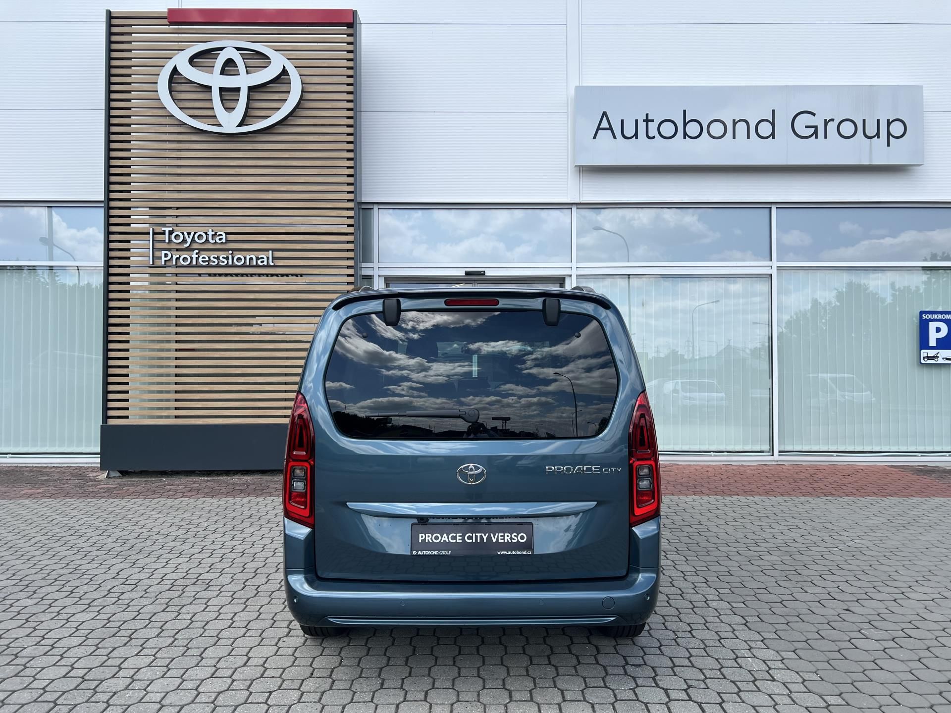 Toyota Proace City Verso, 1.5D 6MT Family - fotka 5