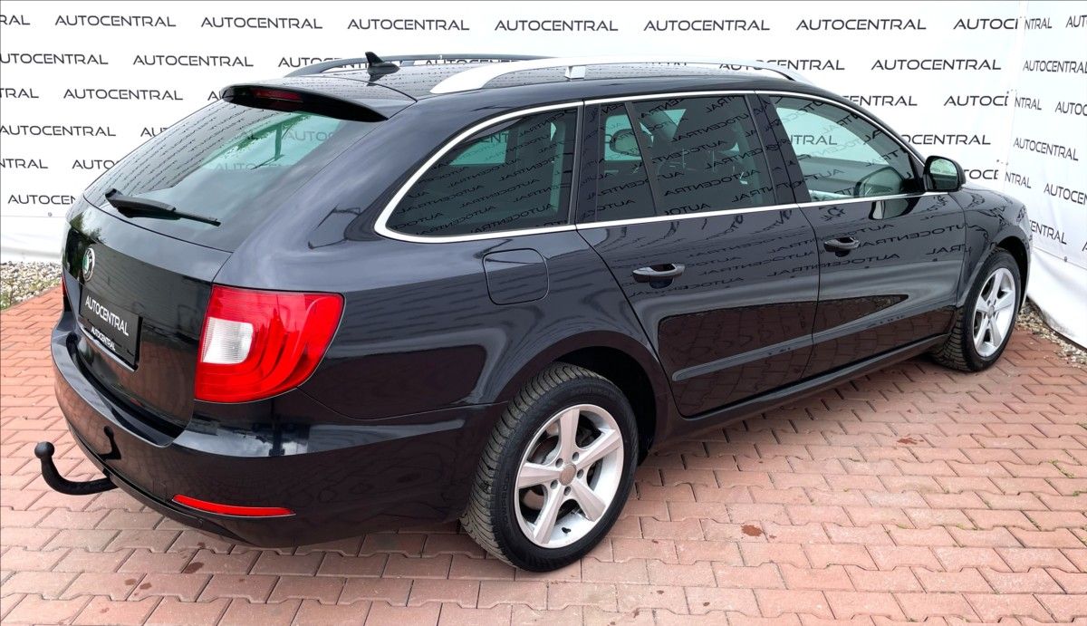 Škoda Superb, 2,0 TDi,103kW,STK 6/28 - fotka 4
