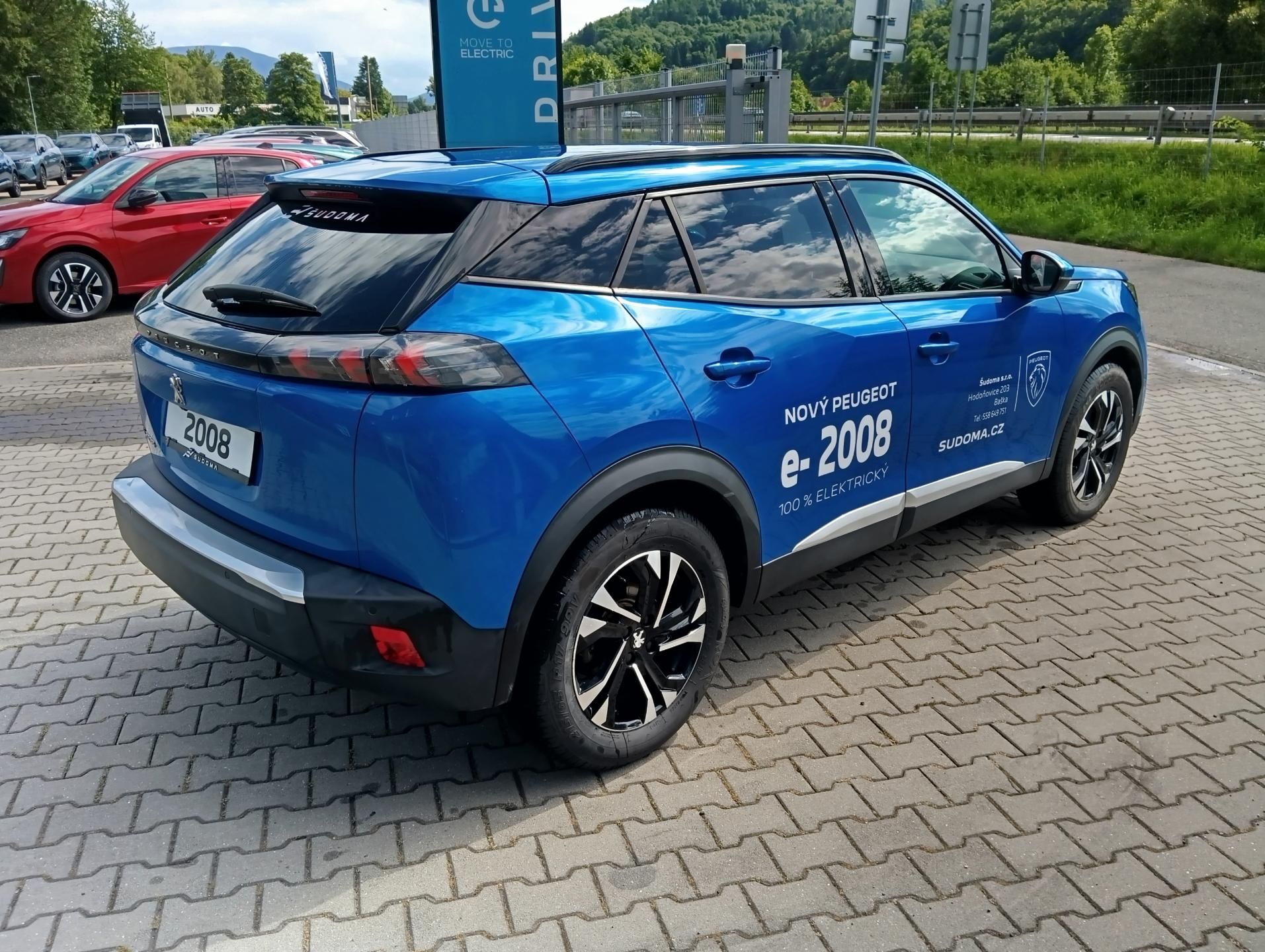 Peugeot 2008, e-AllurePack ELEKTRO 100 kW - fotka 6